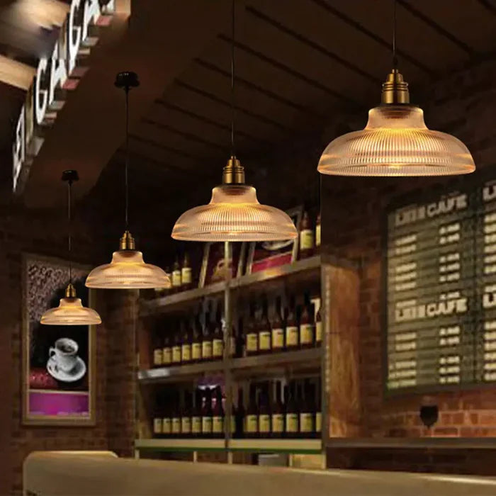 Suspension en verre avec verre côtelé et lumière chaude pour salle à manger, salon et cuisine | Restfield