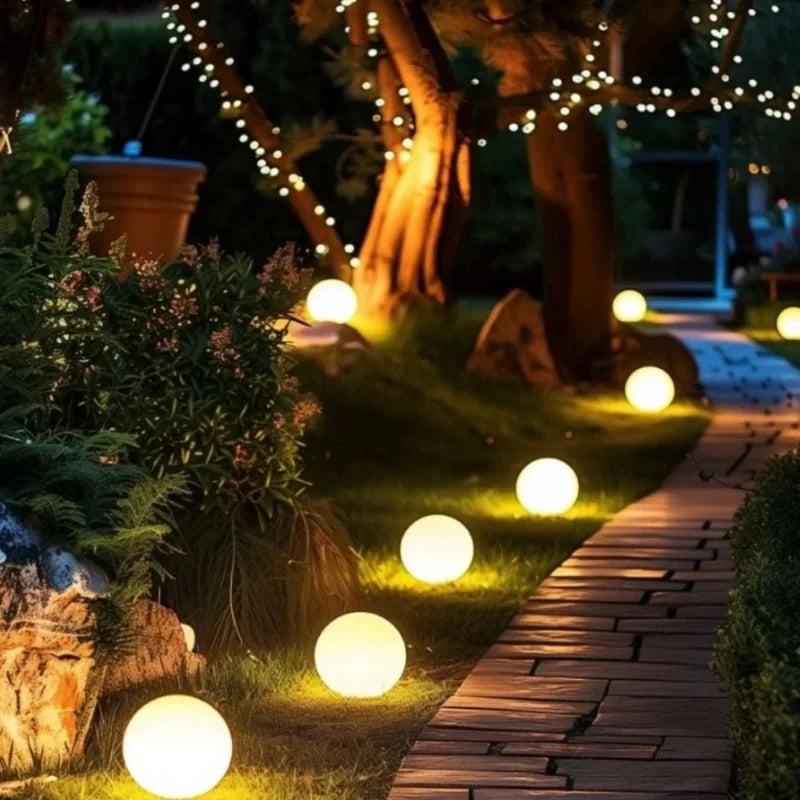 Kugel-Gartenlampe LED mit Solarenergie, stimmungsvolle Beleuchtung für Garten und Terrasse, wasserdicht, mit Fernbedienung, 16 Farben | Sansoti