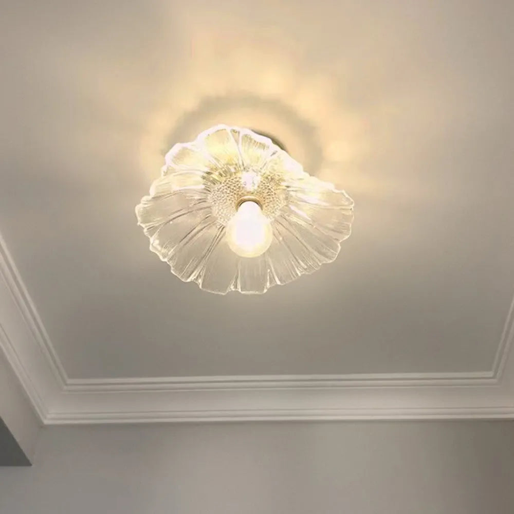 Glas-Blumen-Decken- und Hängeleuchte mit Messing-Innenlicht im Retro-Design für Esszimmer und Schlafzimmer | Sansoti