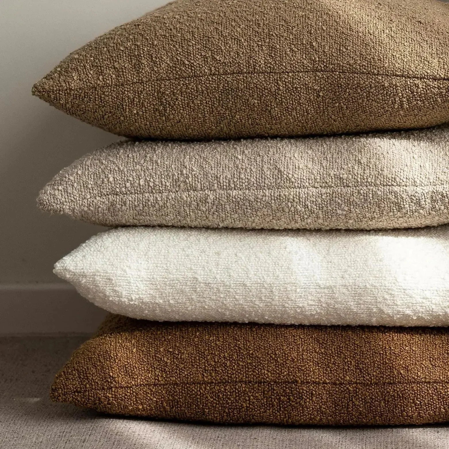 Kissenbezug Bouclé Luxus 45x45 Weiches Minimalistisches Design | Restfield