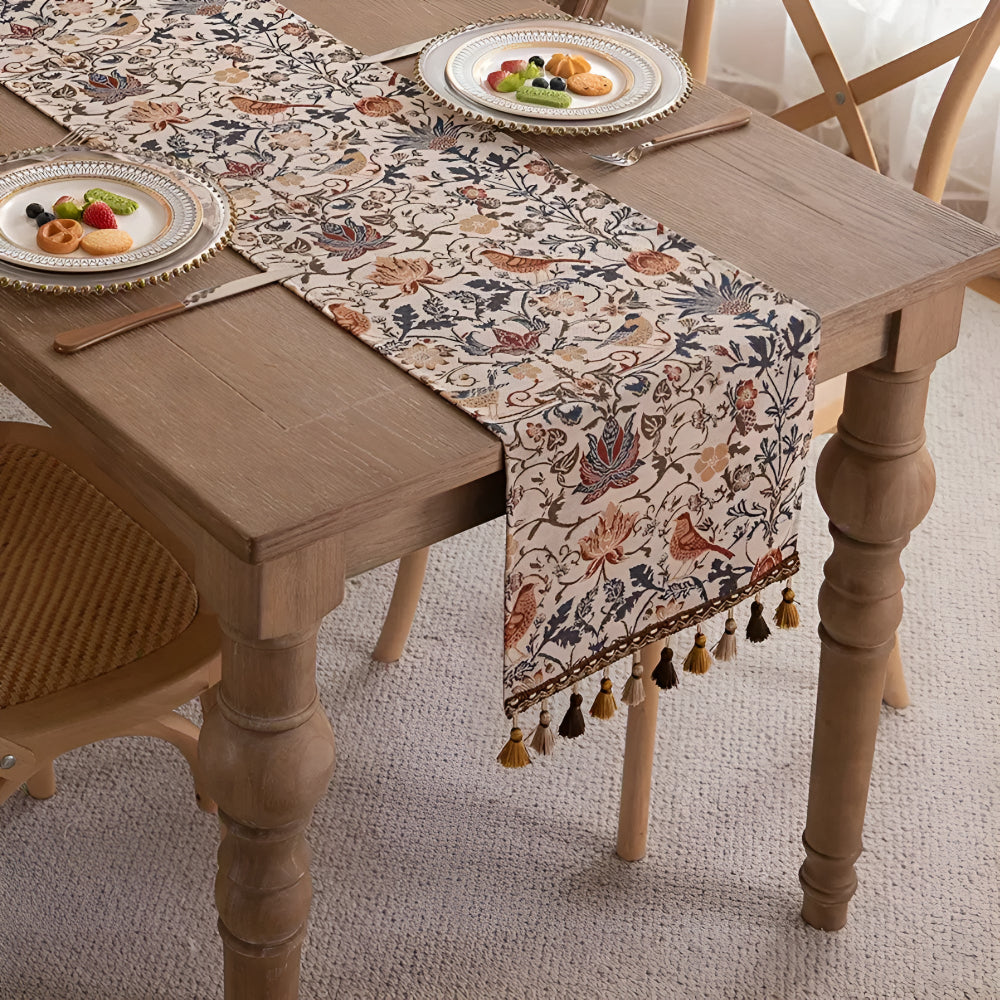 Vintage Jacquard Tafelloper met Vogel & Bloemmotief – Landelijke Elegantie met Kwastjes | Sansoti