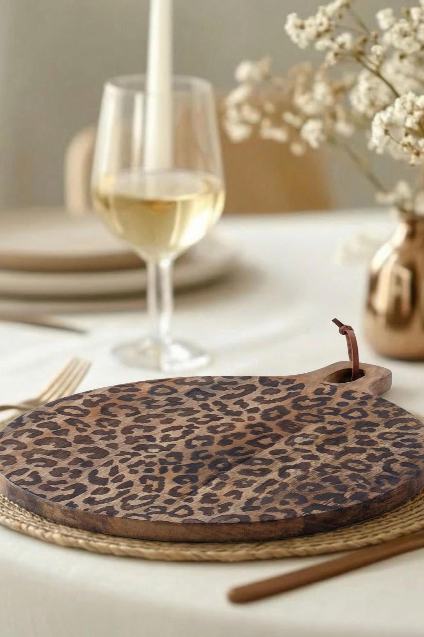 Houten Serveerplank Sapelehout Rond en Vierkant Scandinavisch Design voor Keuken en Tafel | Sansoti