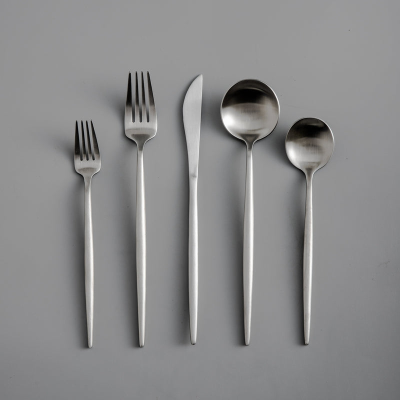 Bestek Set 18/10 RVS met Titanium Coating voor Moderne Gedekte Tafels 4 tot 16 Personen Elegante Tafelbestek | Sansoti
