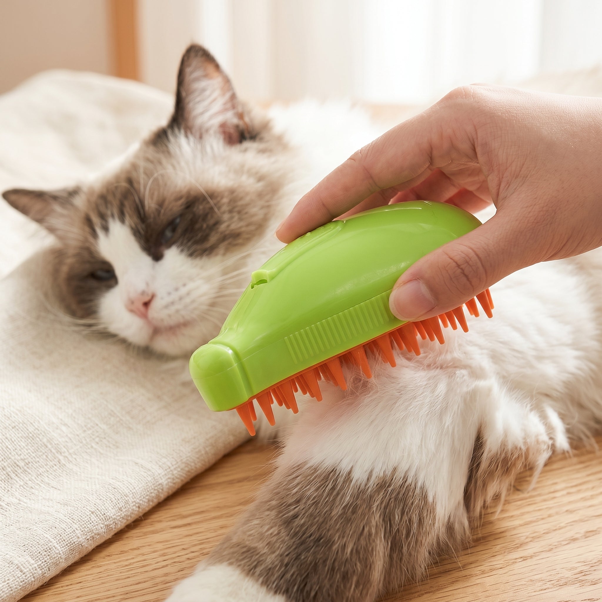 Opvouwbare Huisdierenkam met Versterkende Spray — Ontklitborstel met Watermist voor Verzorging van Honden en Katten | Sansoti