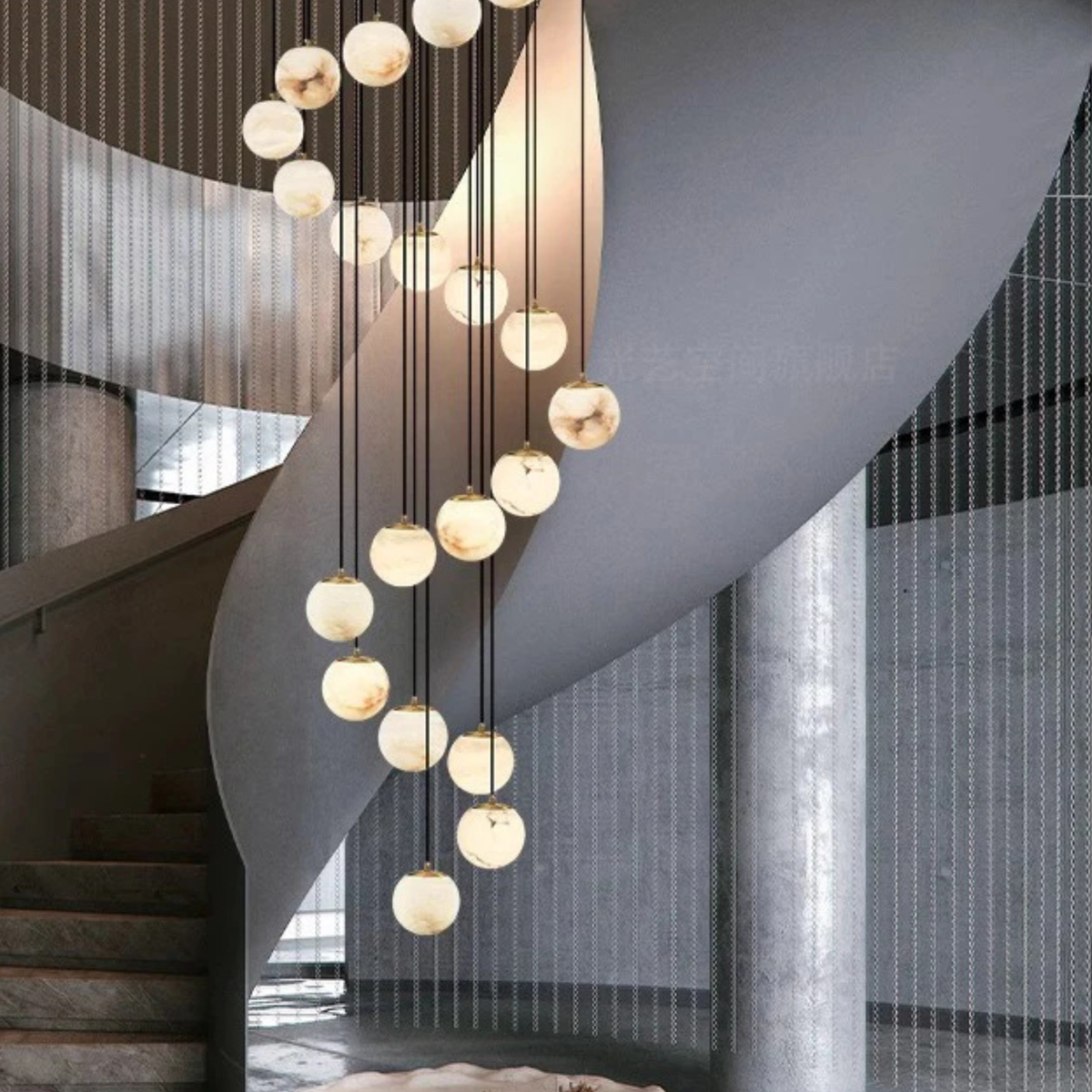 Lustre d’escalier en métal avec plusieurs globes en verre réglable de 3 à 18 points lumineux à intensité variable moderne | Sansoti