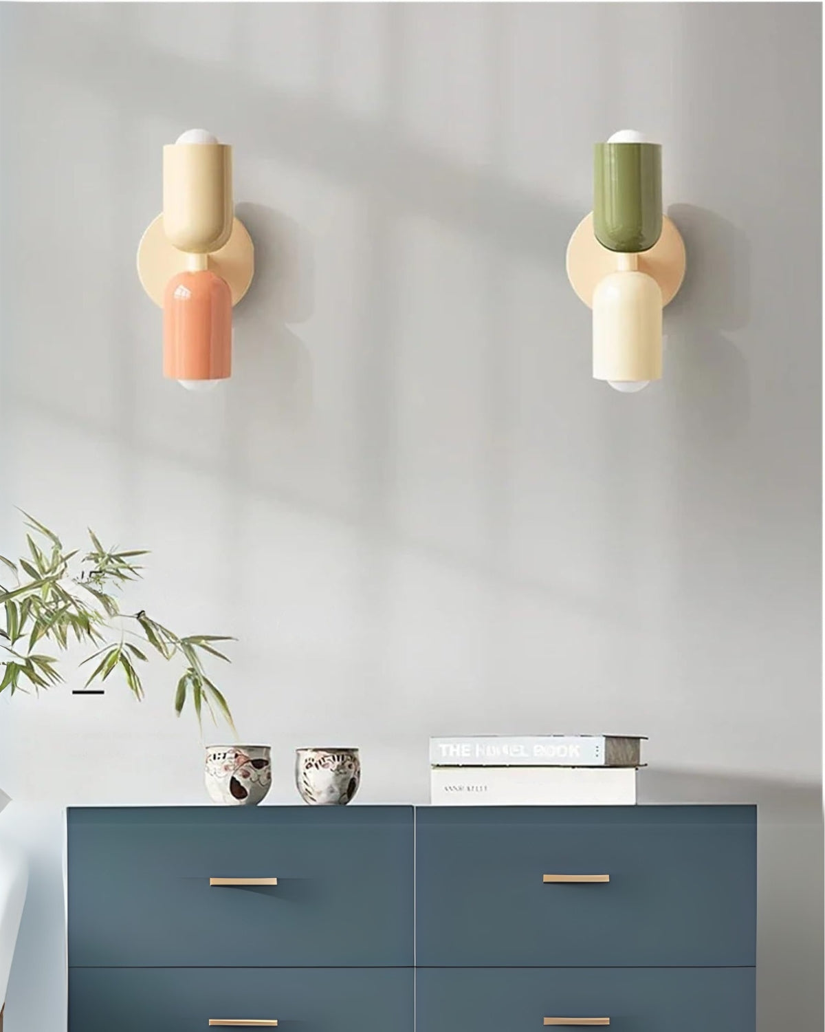 Dubbele Wandlamp met Ronde Lampenkappen – Modern Design in Groen, Beige, Rood of Roze – Sfeerverlichting voor Slaapkamer, Woonkamer en Hal | Sansoti