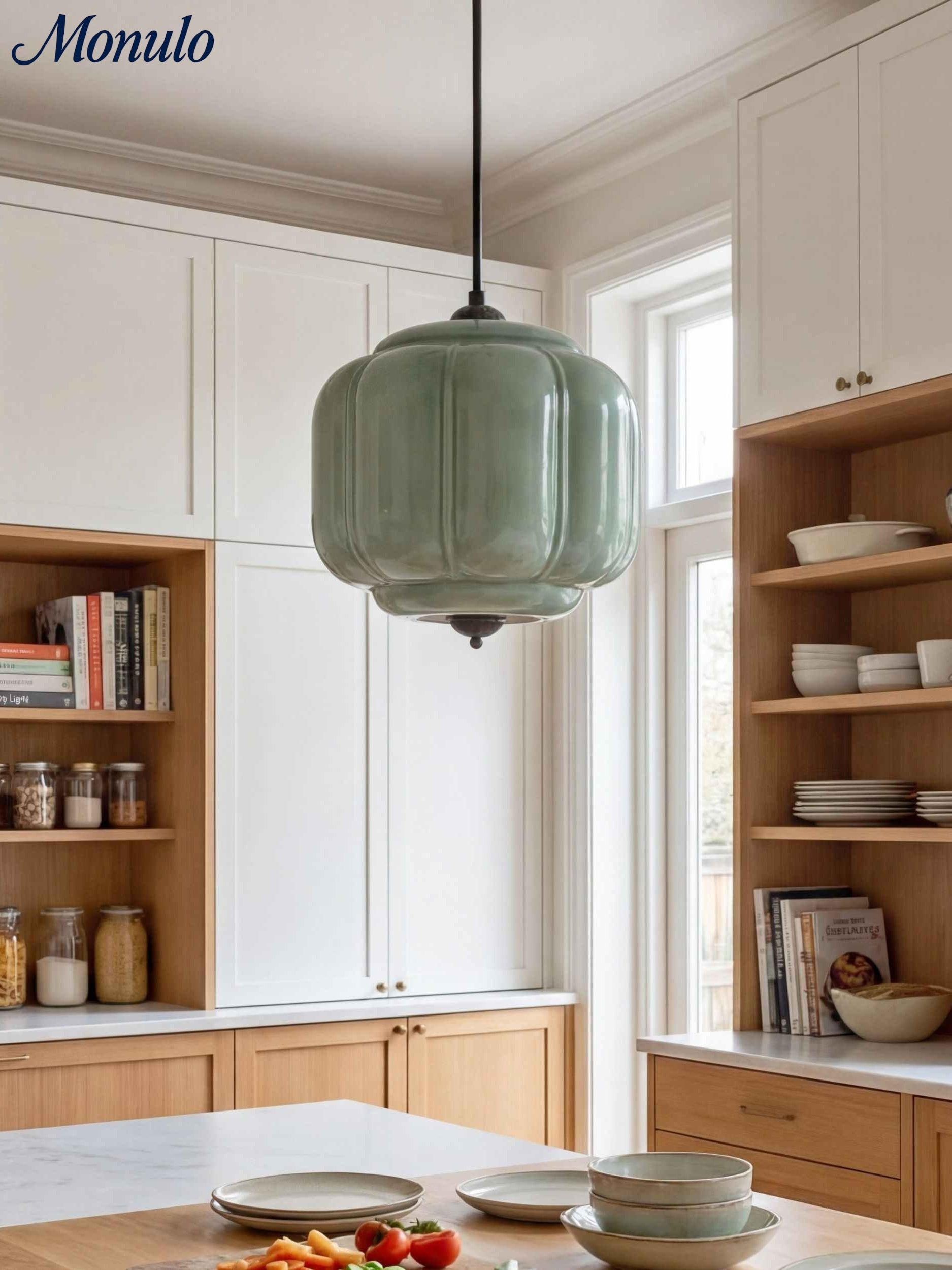 Vintage Kroonluchter met Crèmekleurige Glazen Kappen – Hanglamp in Retro-Stijl voor Eetkamer & Woonkamer | Sansoti