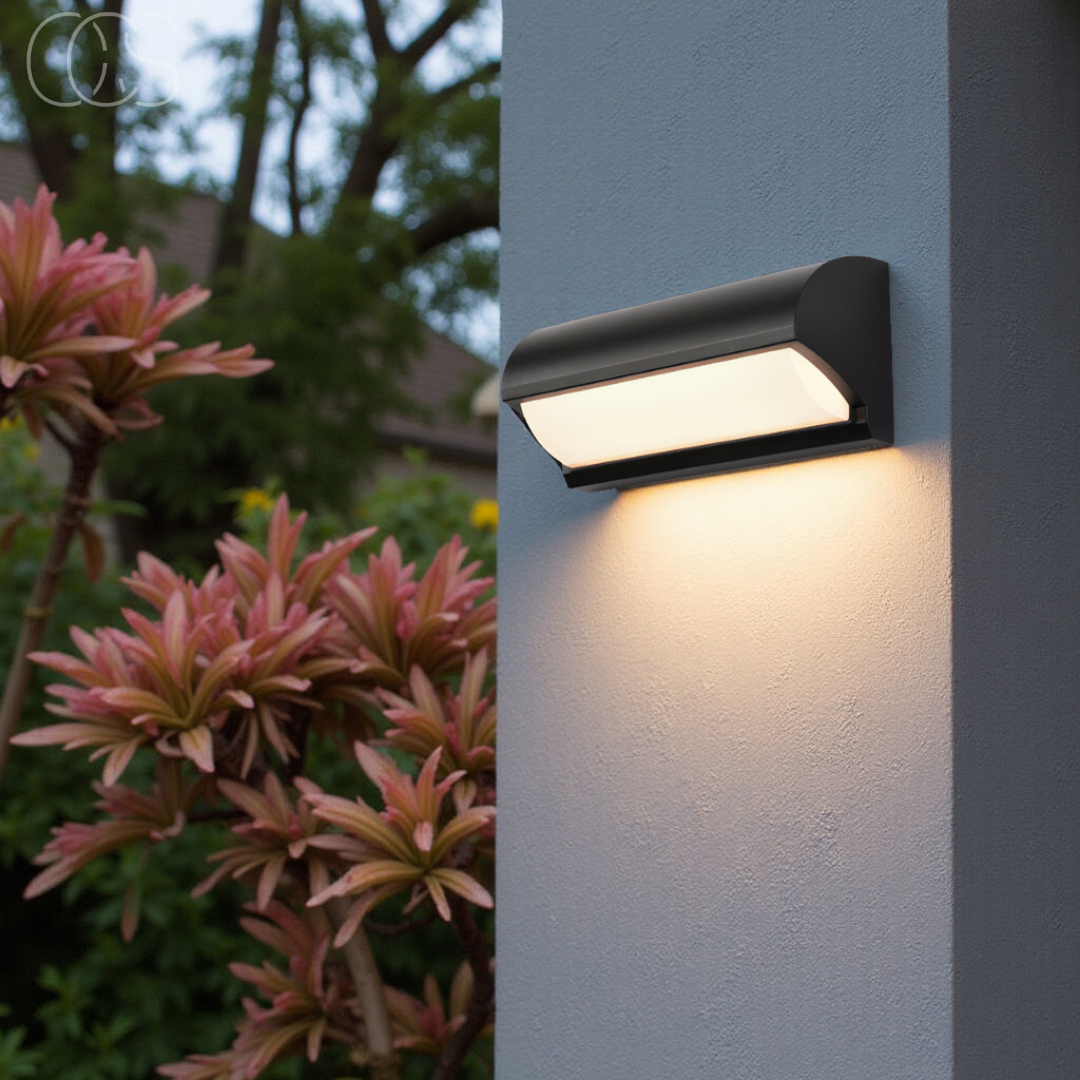 LED Buitenwandlamp Zwart IP65 Waterdicht 20W 960 Lumen Warm Wit 3000K Modern Design Tuinverlichting Gevel | Sansoti