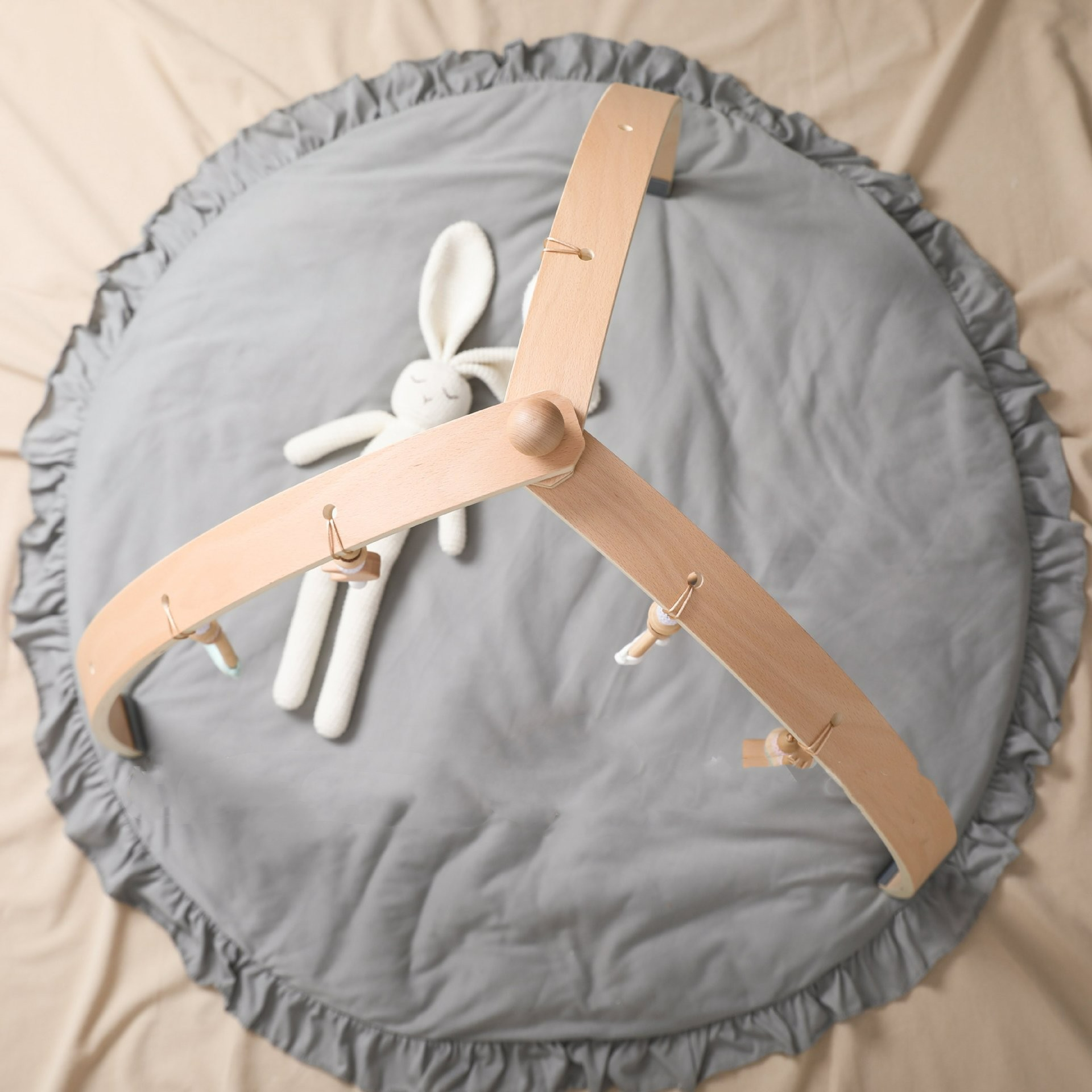 Houten Speelboog met Hangend Speelgoed voor Baby's - Stimuleert Motoriek en Zintuigen - Natuurlijk Hout - Nordic Design | Sansoti