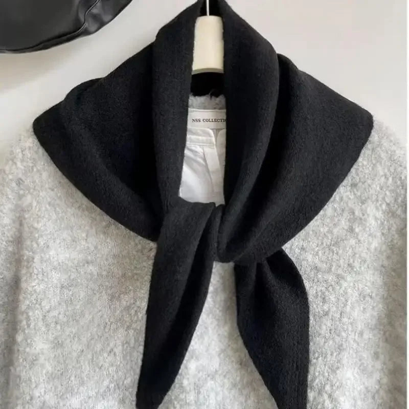 Knitted Women's Triangle Scarf Soft Winter Wrap Cotton Polyester Warmth Stylish Comfortable Elegant | Sansoti
