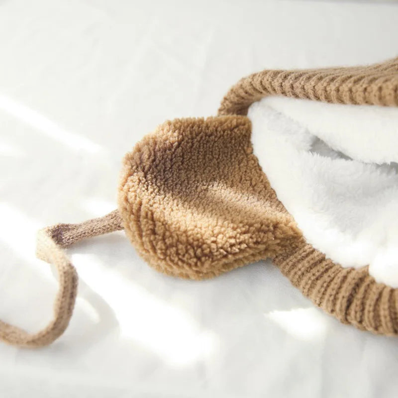 Bonnet tricoté pour enfants avec protège-oreilles et pompon, doublure douce en polaire, bonnet d'hiver chaud pour garçons et filles | Sansoti