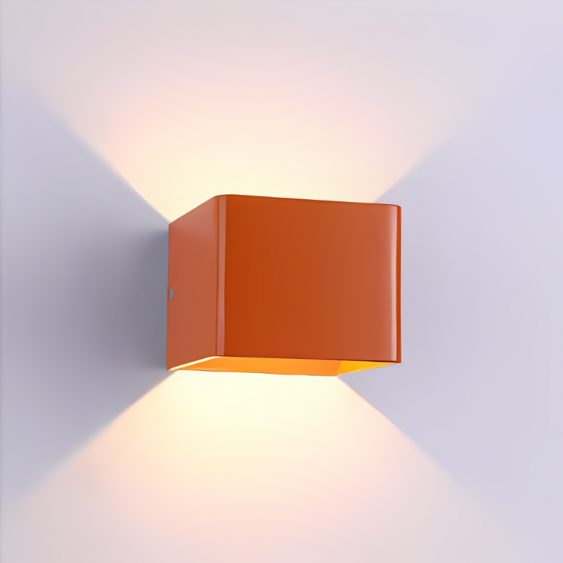 Quadratische LED-Wandleuchte aus Aluminium, warmweißes Licht, energiesparend, modernes minimalistisches Interieur-Design | Sansoti