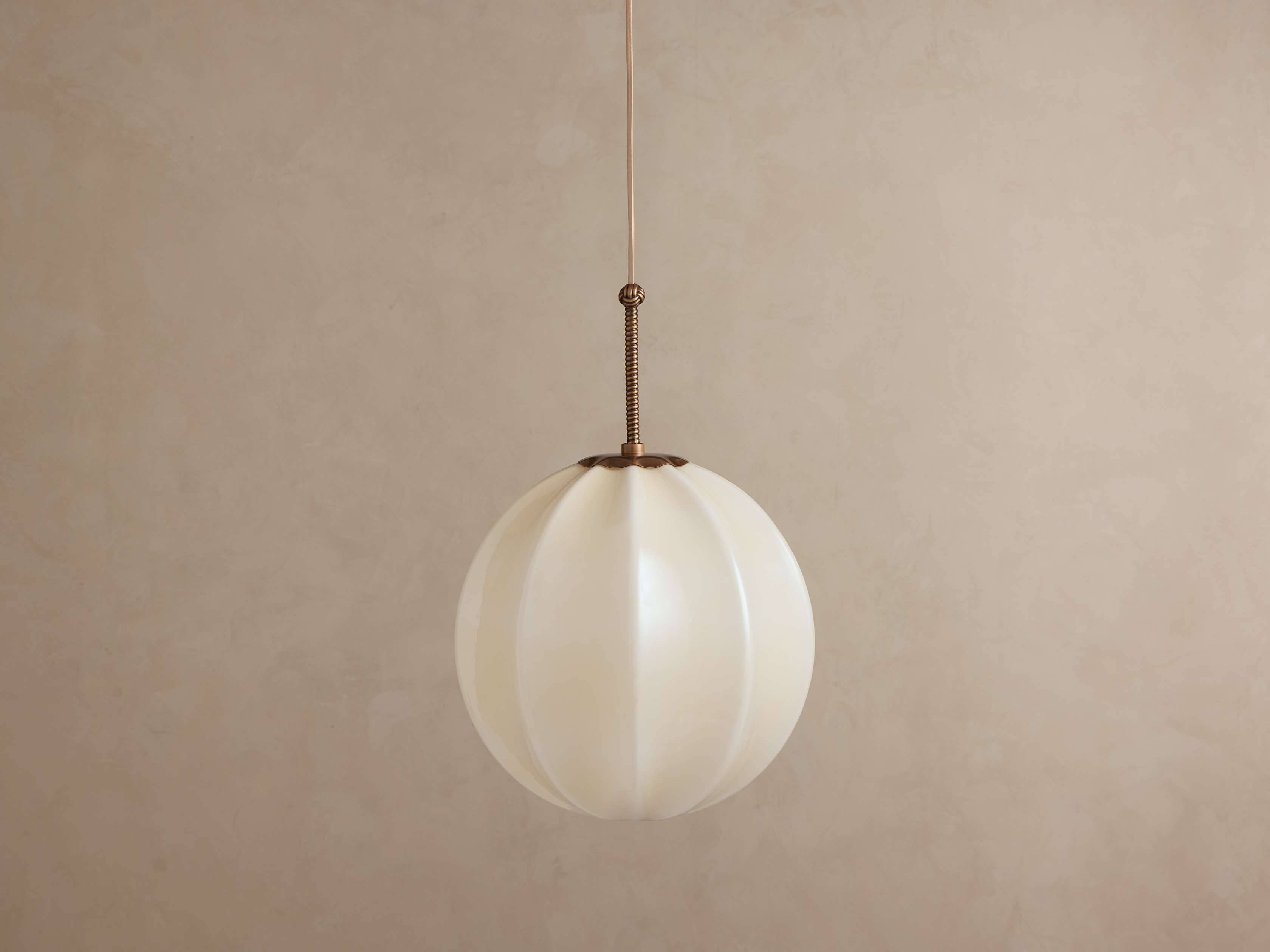 Suspension en verre blanc crème et laiton, style vintage, 12-20 cm, pour salle à manger, entrée et pièce à vivre, éclairage d’ambiance rétro | Sansoti