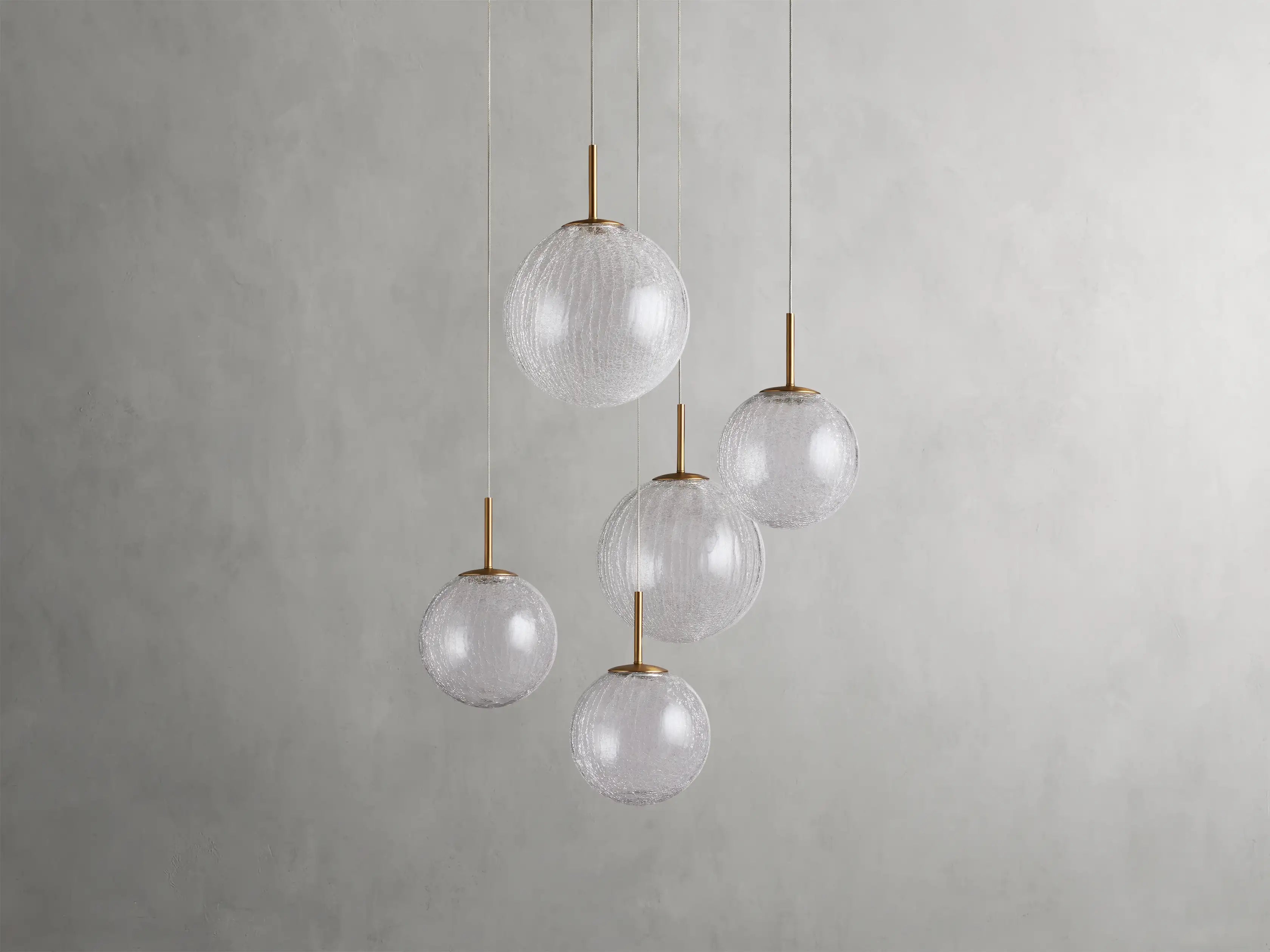 Suspension ronde à boules en verre, laiton et verre craquelé, réglable pour pièces à hauts plafonds, lustre LED | Sansoti