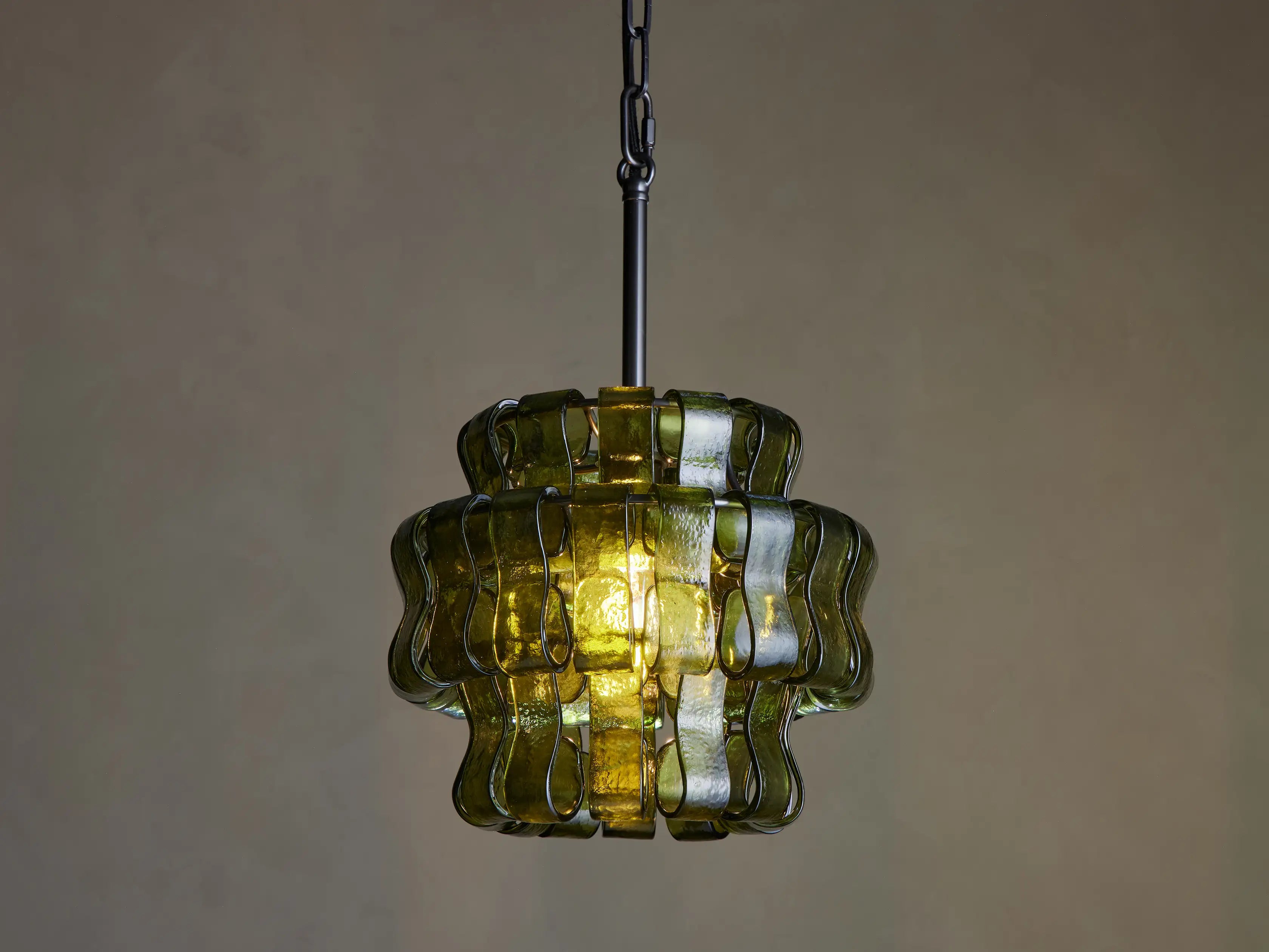 Glas-Pendelleuchte mit strukturiertem Muster, Messing oder Schwarz, E26, dimmbar, für Wohnzimmer, Esszimmer und Schlafzimmer | Sansoti