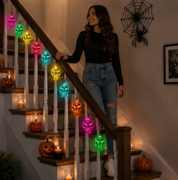 Carillon solaire à vent avec crânes, LED à changement de couleur, décoration suspendue pour jardin et terrasse, éclairage d'ambiance d'extérieur pour Halloween | Sansoti