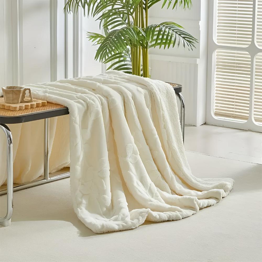 Reversible Throw with Leaf Pattern - Soft Sherpa Fleece Blanket - Warm Decorative Bedding for the Sofa | Sansoti