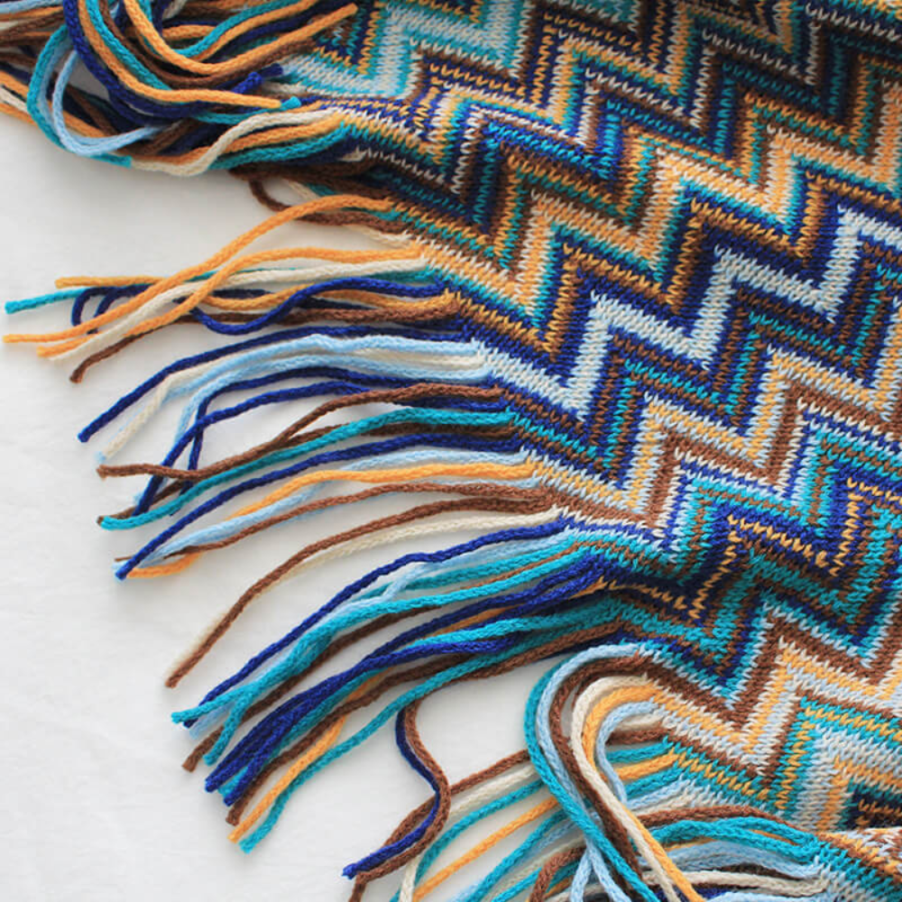 Knitted Throw with Zigzag Fringes – Soft Crochet Blanket for Sofa and Bed, All Seasons, Bohemian Style | Sansoti