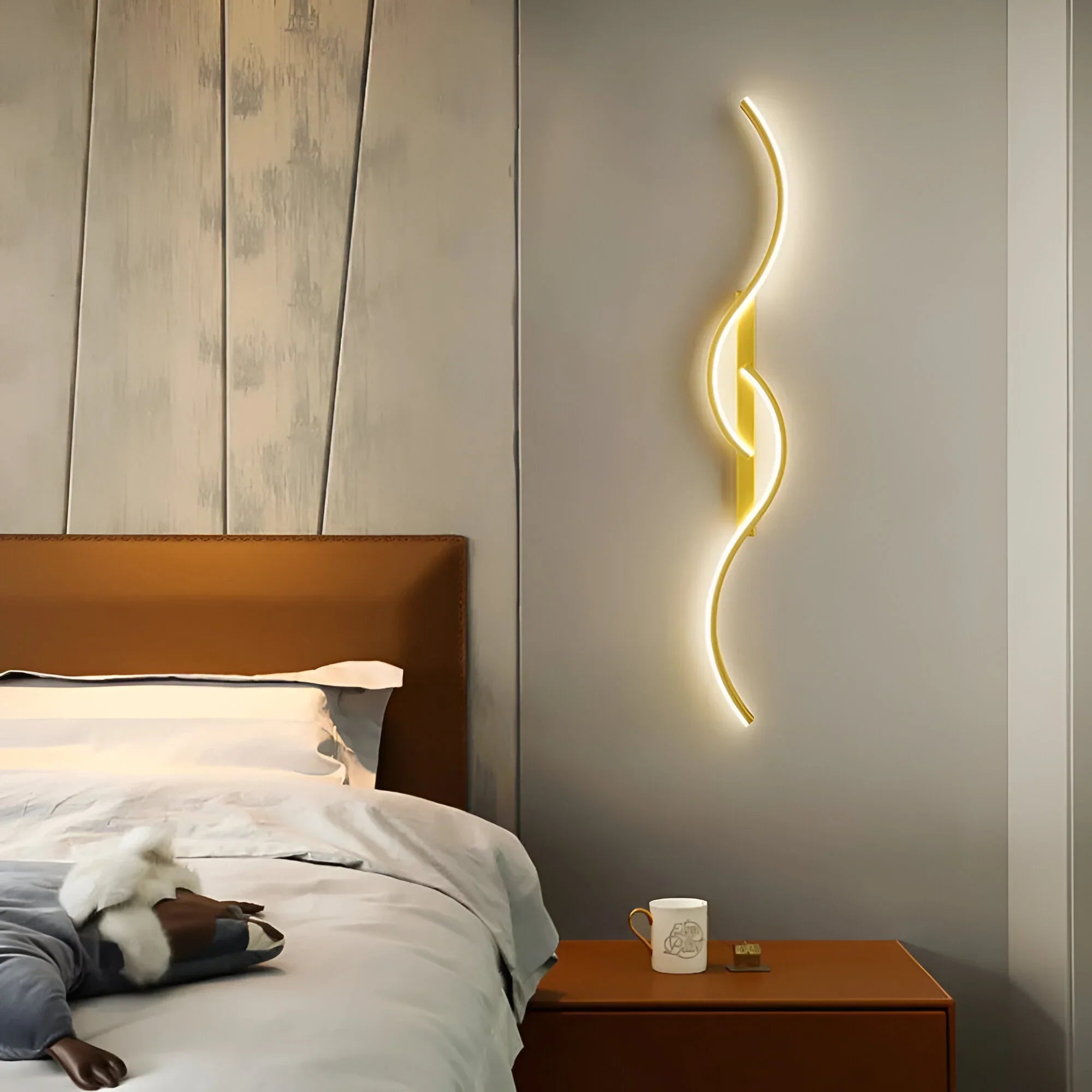 Moderne Gebogen Wandlamp voor Sfeervolle Binnenverlichting | Sansoti