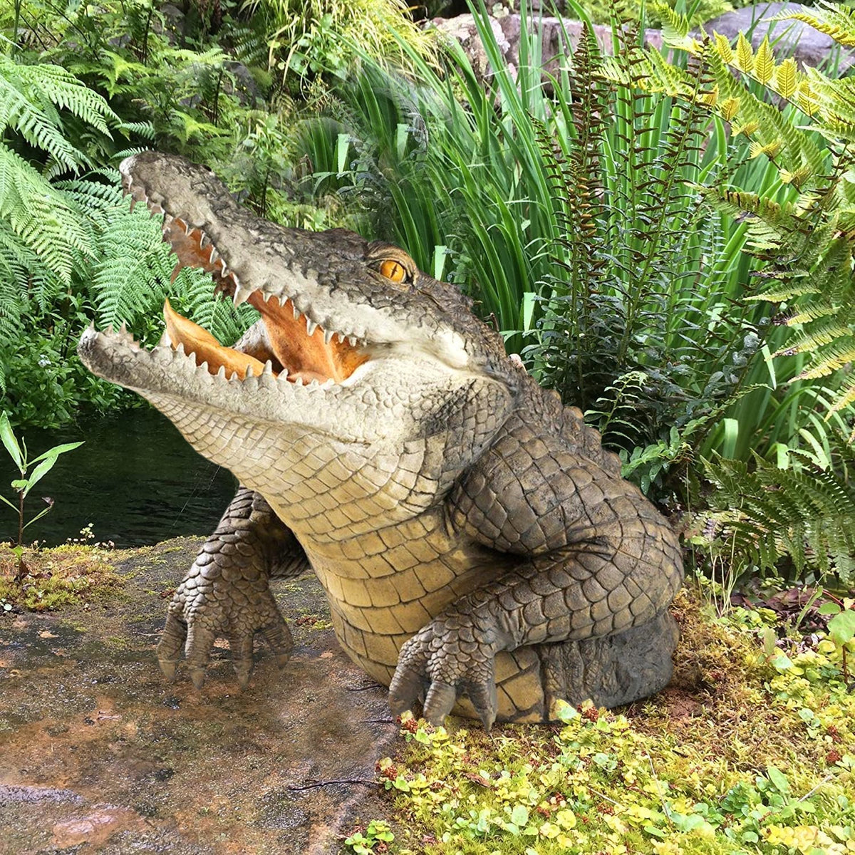 Krokodil-Tierfigur aus Kunstharz, wasserfeste Teichdekoration, Reptilienstatue im Wildlife-Stil, Gartenakzent für den Außenbereich | Sansoti