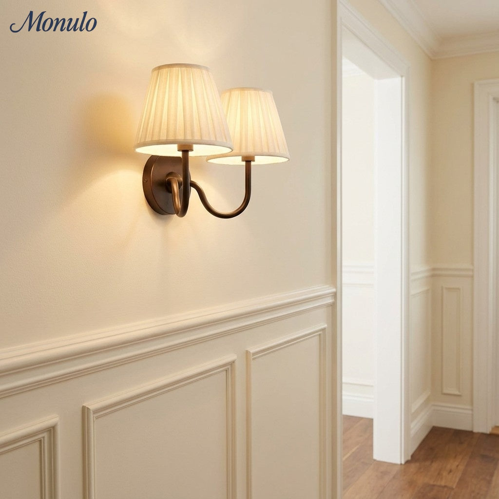 Wandlamp met Geplisseerde Stoffen Kap – Klassieke Verlichting voor Slaapkamer en Woonkamer | Sansoti