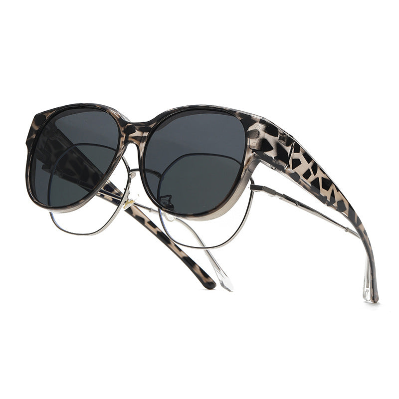 Overzet Zonnebril met Gepolariseerde UV400 Glazen – Past Over Normale Bril – Trendy Cat-Eye Montuur | Sansoti