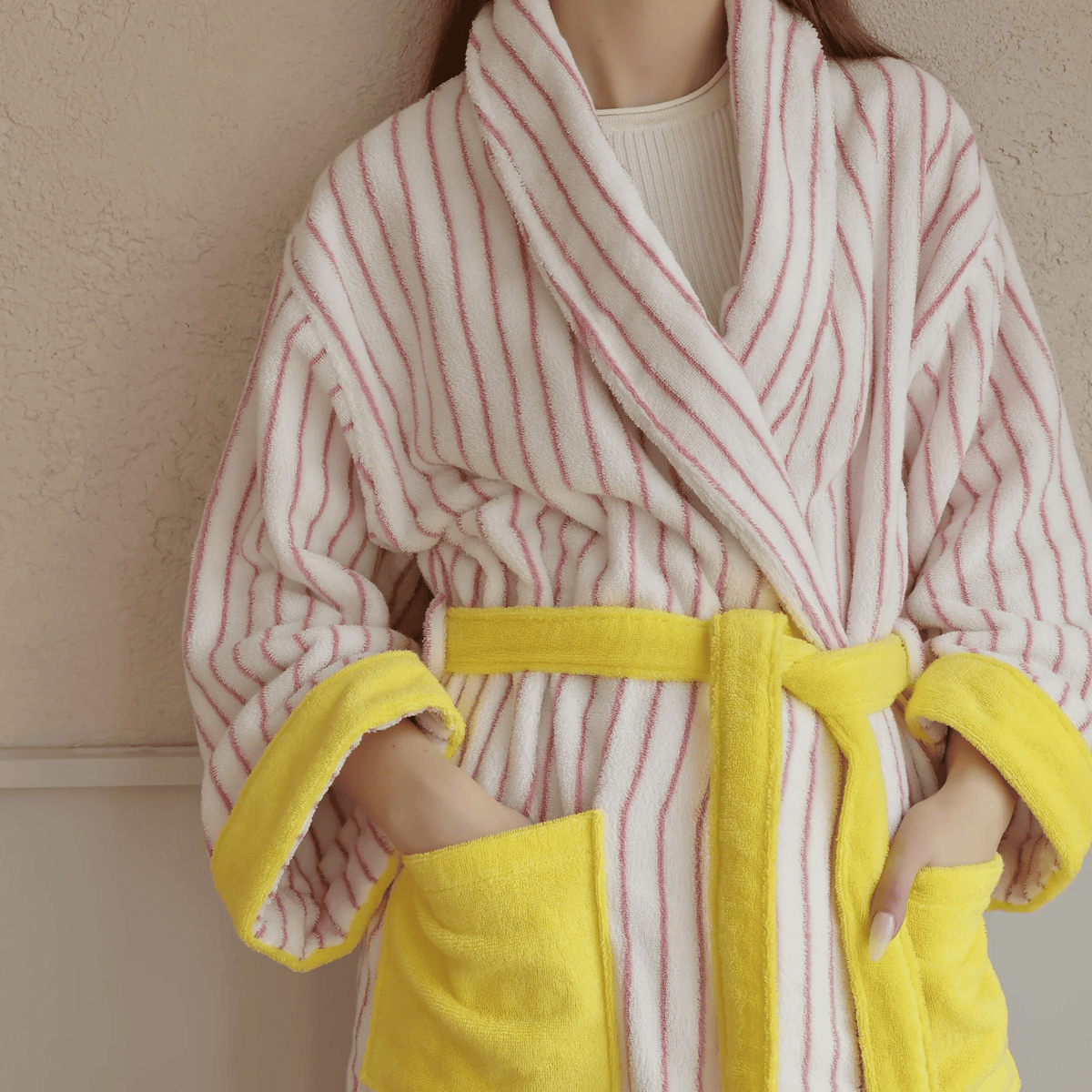 Bademantel aus Bio-Baumwolle mit gestreiftem Jacquard-Muster Weicher Morgenmantel Loungewear Wellness Spa für zu Hause Komfort | Sansoti