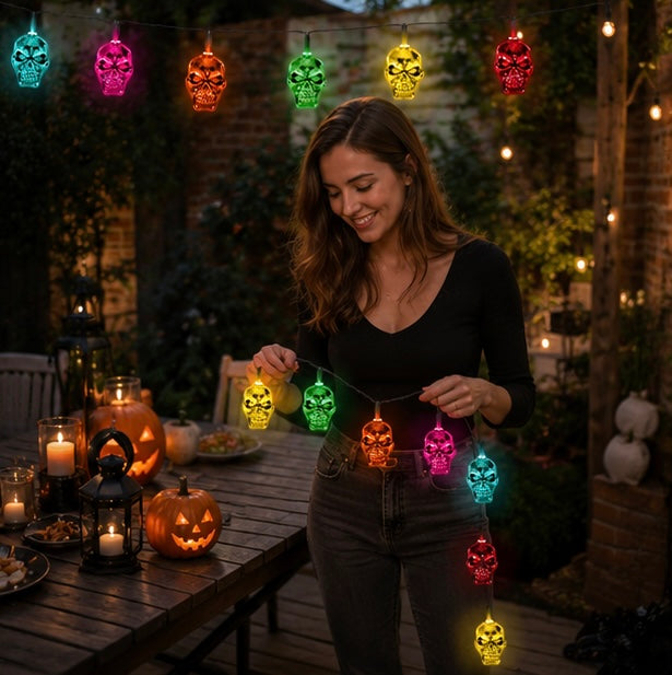 Carillon solaire à vent avec crânes, LED à changement de couleur, décoration suspendue pour jardin et terrasse, éclairage d'ambiance d'extérieur pour Halloween | Sansoti