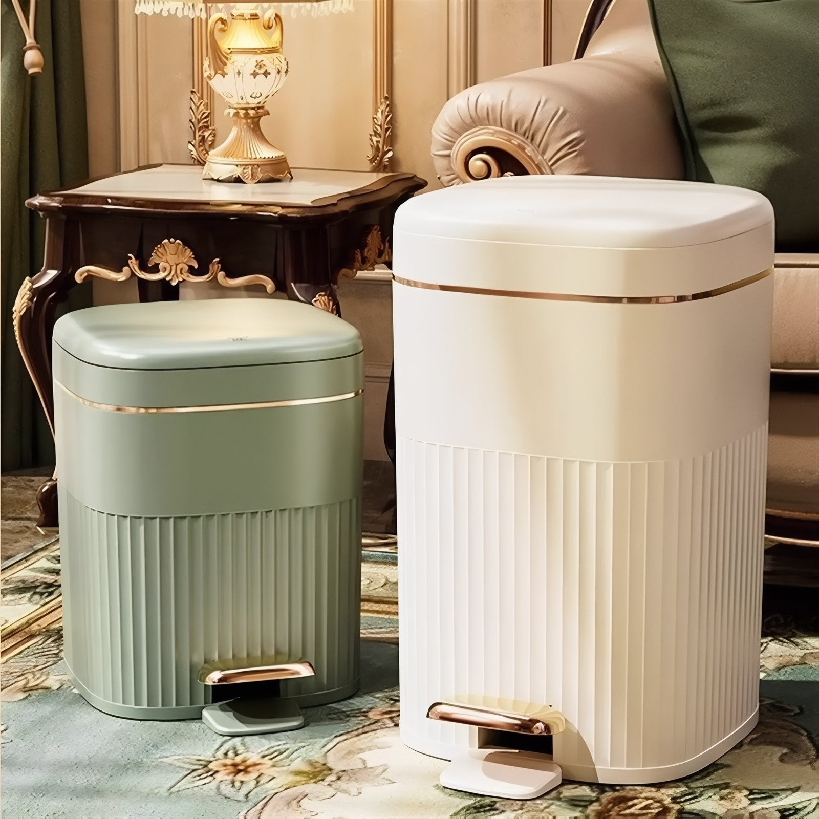 Poubelle à pédale au design élégant – corbeille hygiénique pour salle de bain et cuisine