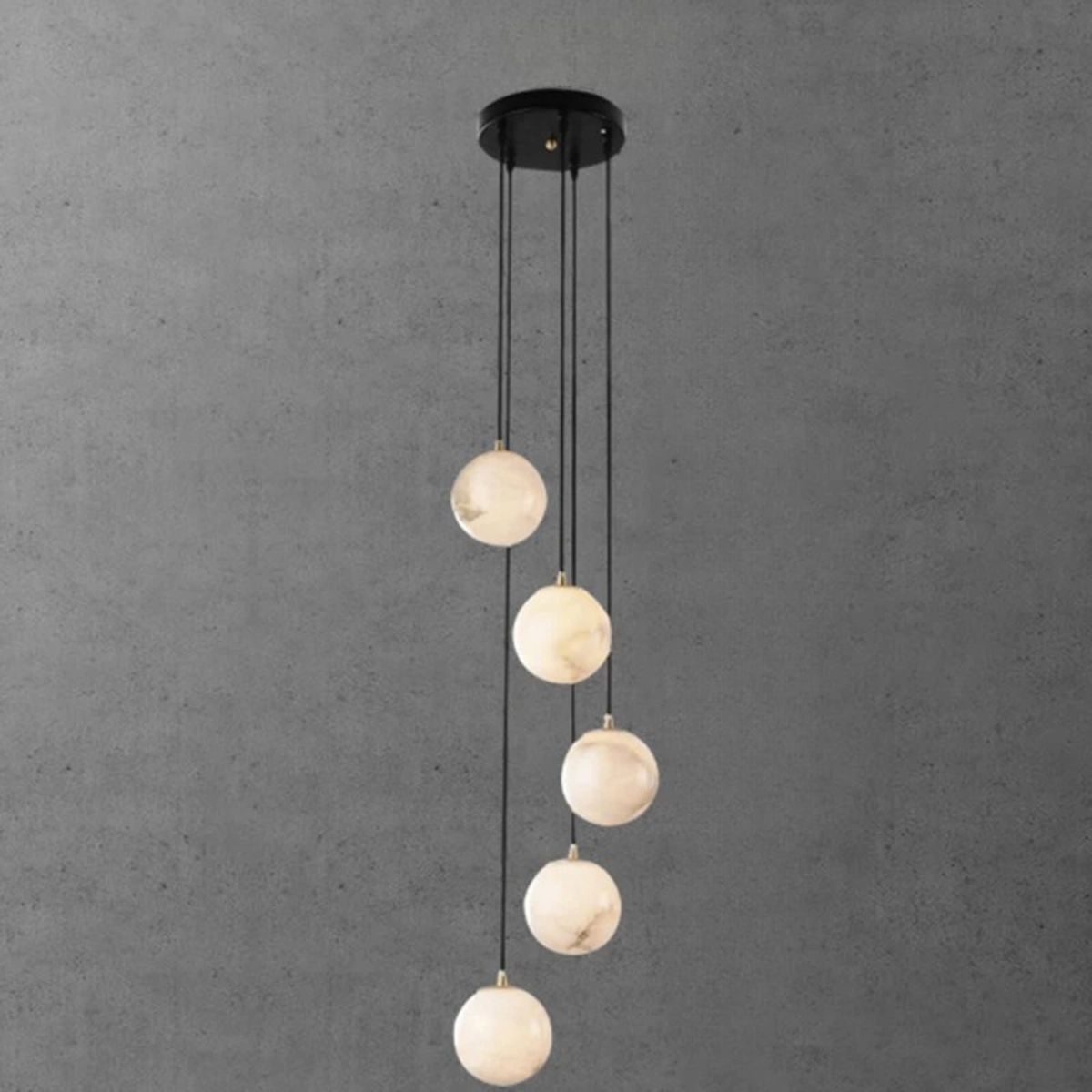 Lustre d’escalier en métal avec plusieurs globes en verre réglable de 3 à 18 points lumineux à intensité variable moderne | Sansoti