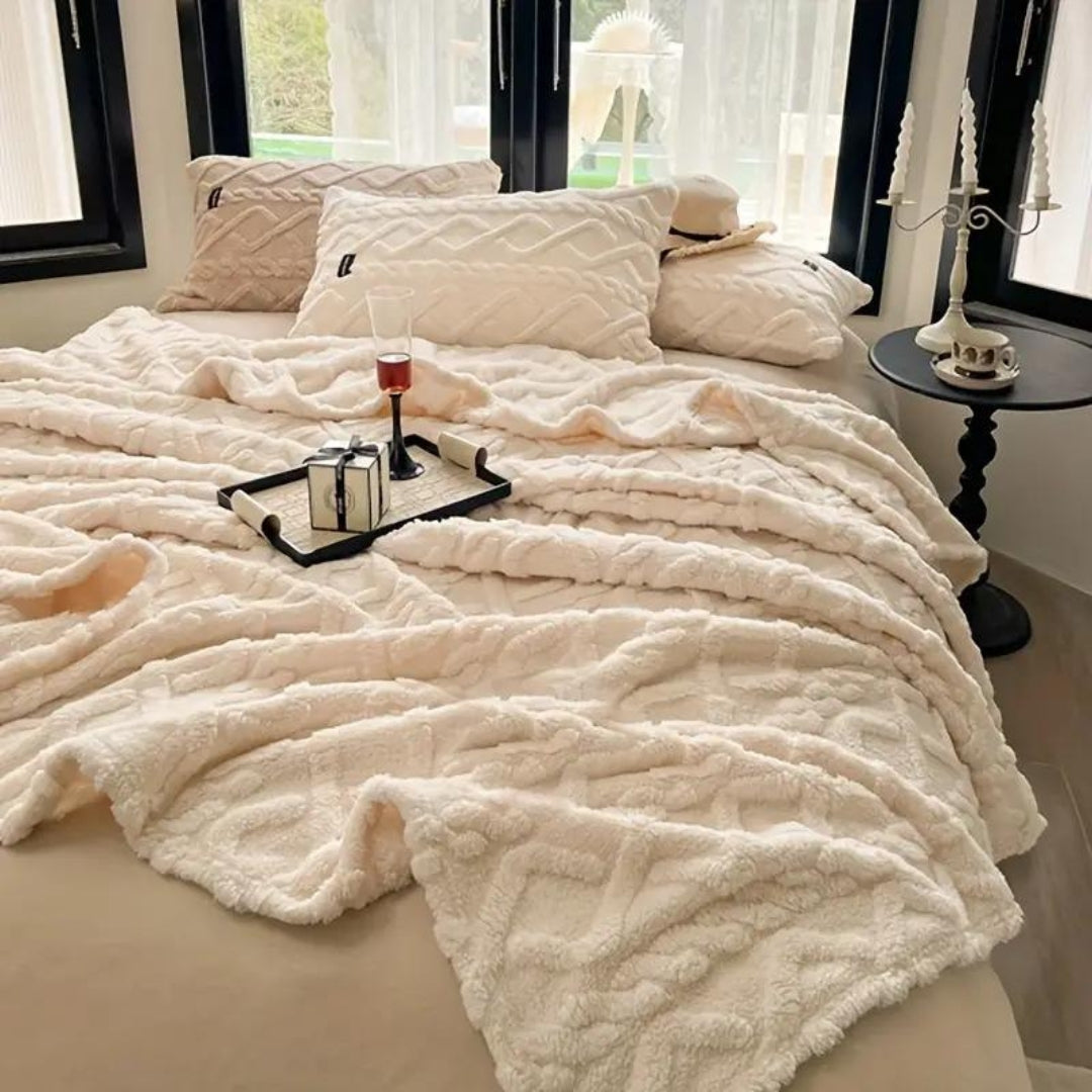 Wolkenplaid aus Fleece, 3D-Struktur, gestrickte Vier-Jahreszeiten-Kuscheldecke für Sofa und Bett, Elfenbein, Beige, Braun, Schwarz | Sansoti