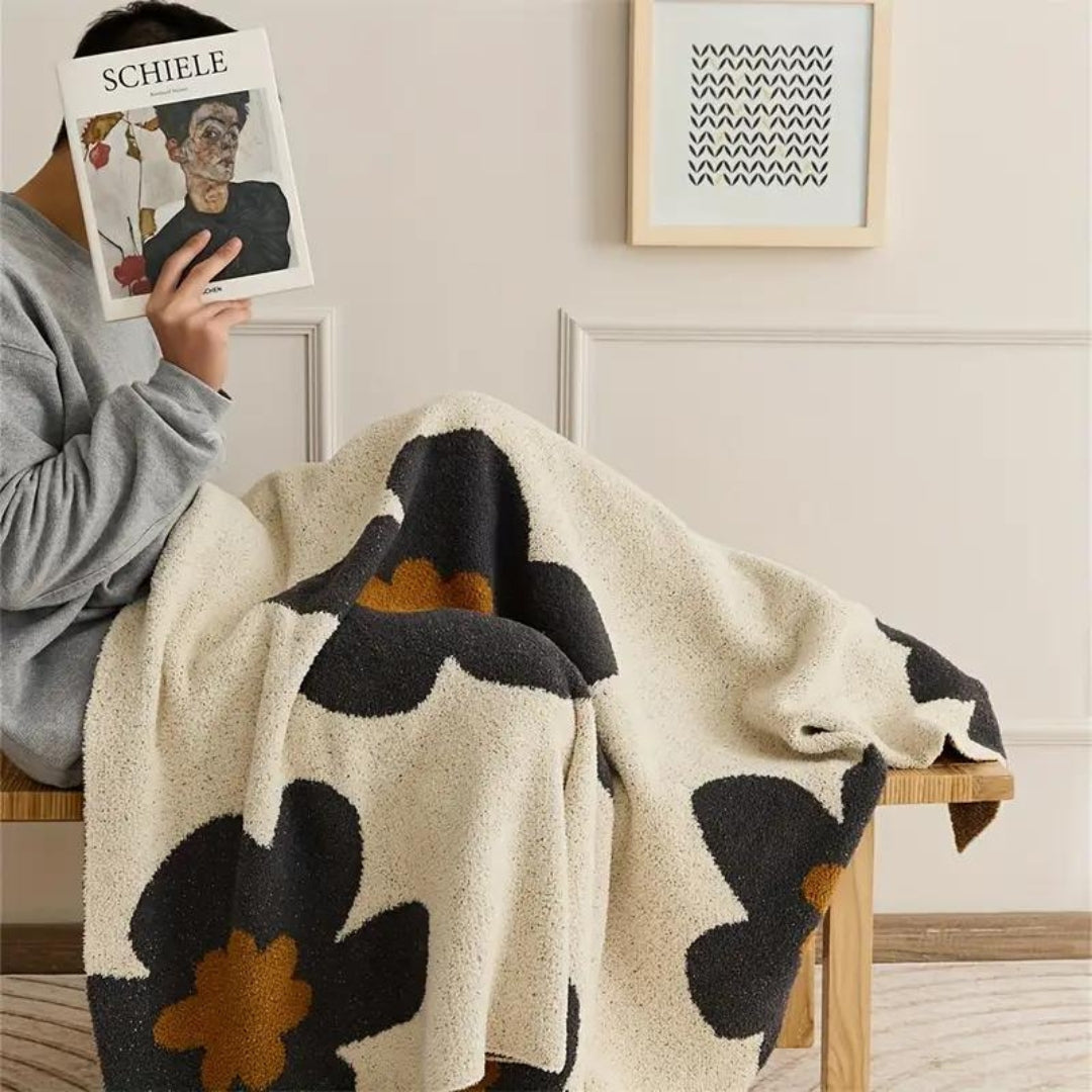 Plaid tricoté à motif floral 120x150cm – Couverture douce au design scandinave pour canapé, lit et salon | Sansoti