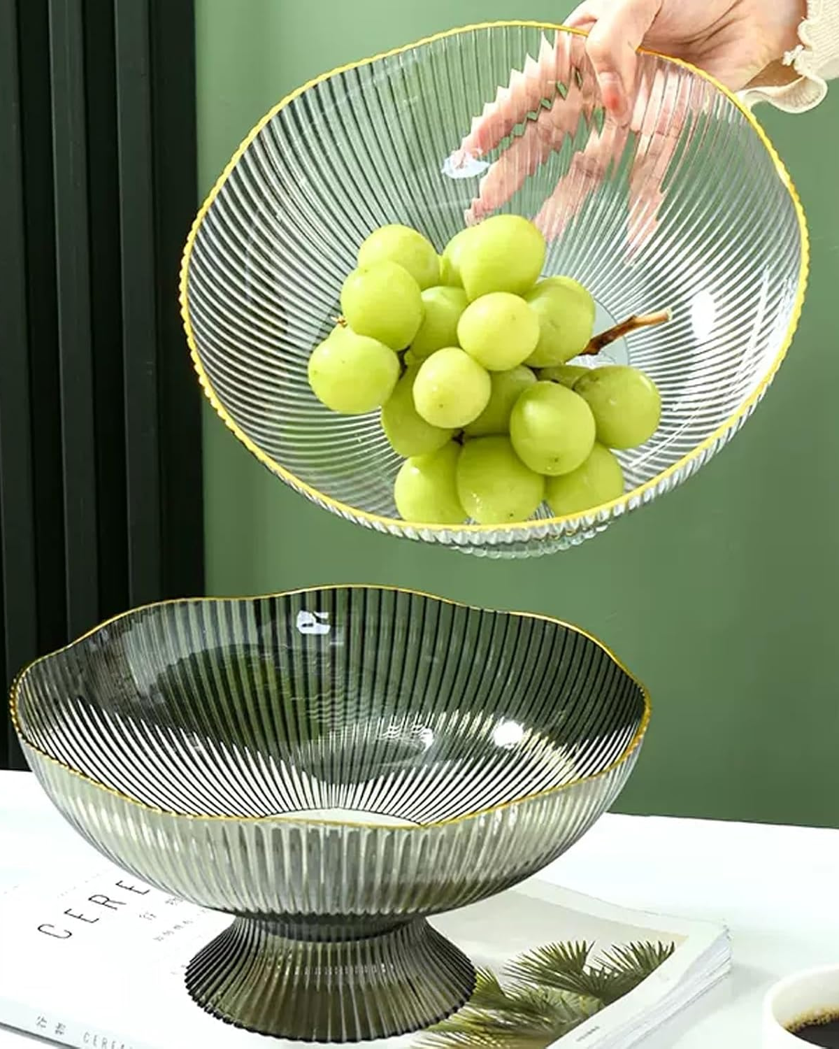 Fruitschaal op Voet met Goudrand Geribbeld Keramiek Transparant Groen Grijs voor Tafelcenterpiece Interieur | Sansoti