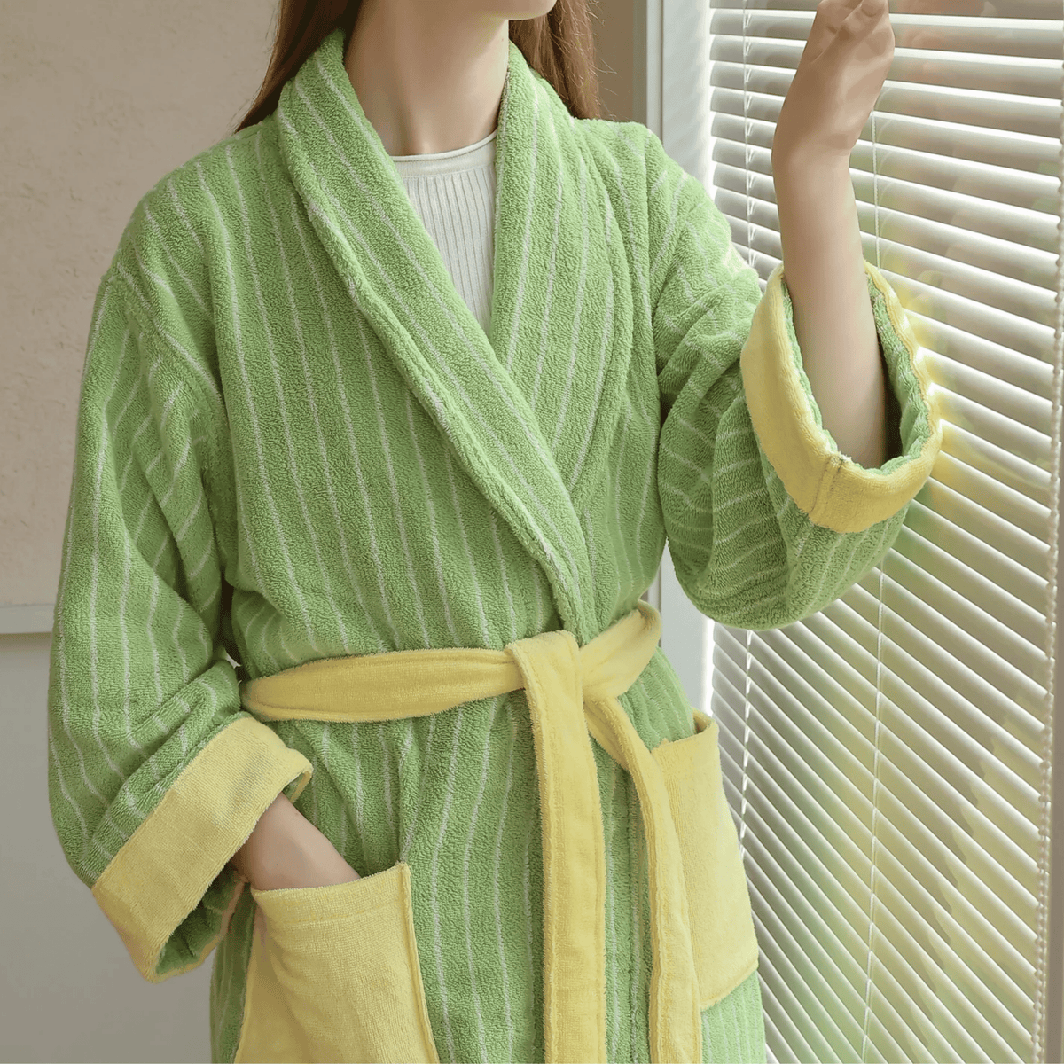 Bademantel aus Bio-Baumwolle mit gestreiftem Jacquard-Muster Weicher Morgenmantel Loungewear Wellness Spa für zu Hause Komfort | Sansoti