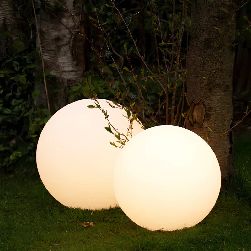 Kugel-Gartenlampe LED mit Solarenergie, stimmungsvolle Beleuchtung für Garten und Terrasse, wasserdicht, mit Fernbedienung, 16 Farben | Sansoti