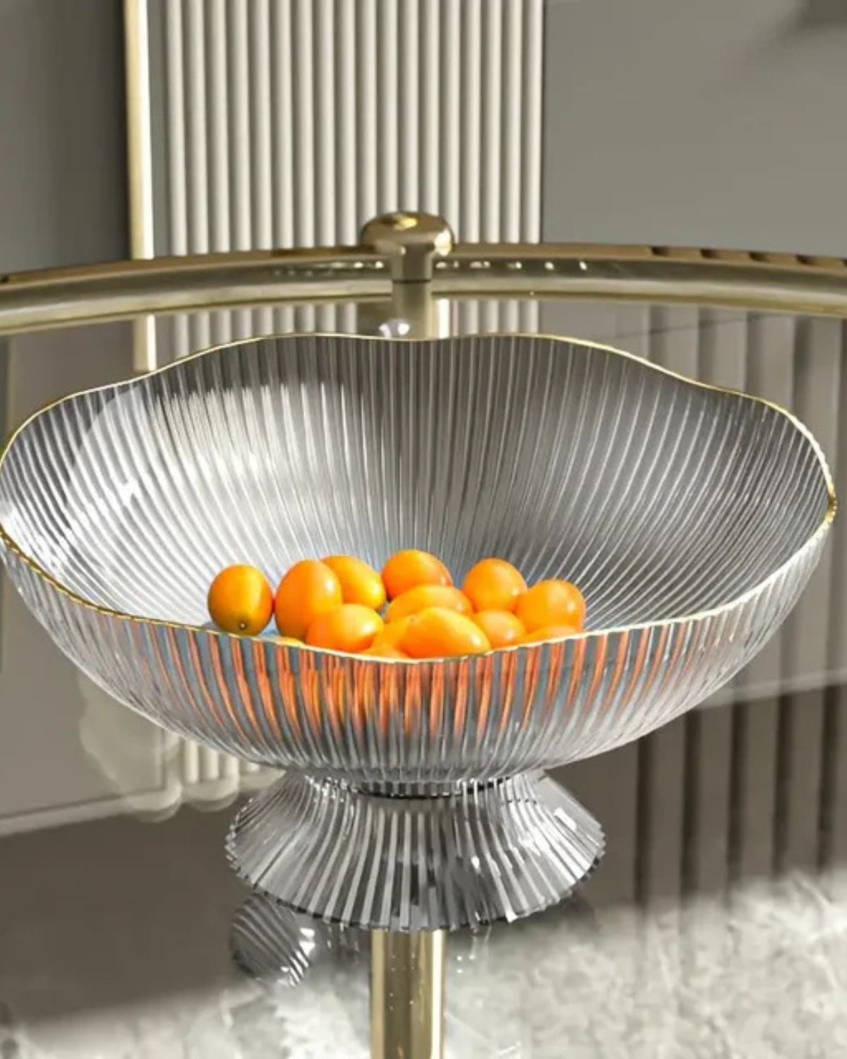 Fruitschaal op Voet met Goudrand Geribbeld Keramiek Transparant Groen Grijs voor Tafelcenterpiece Interieur | Sansoti