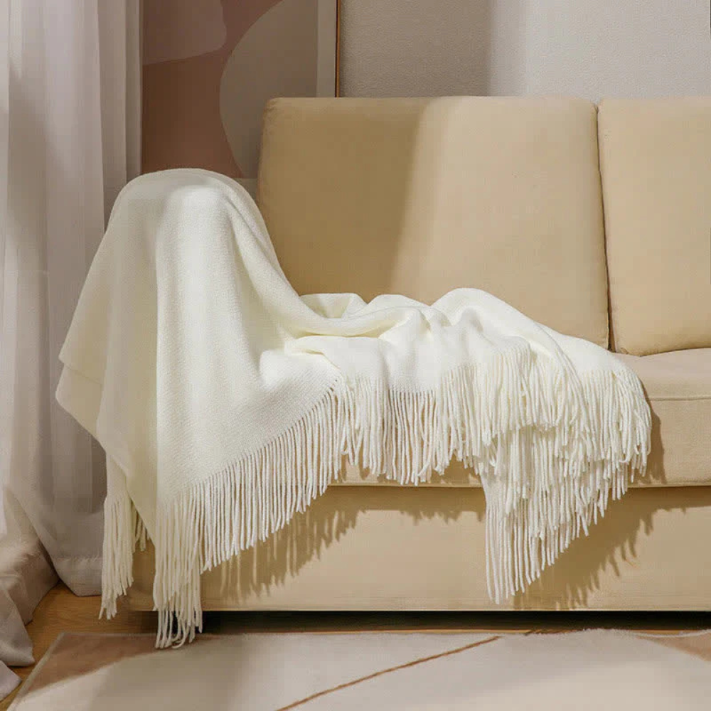 Chunky Knitted Throw with Fringes Soft Acrylic Decorative Blanket for Living Room Bedroom and Sofa Interior | Sansoti