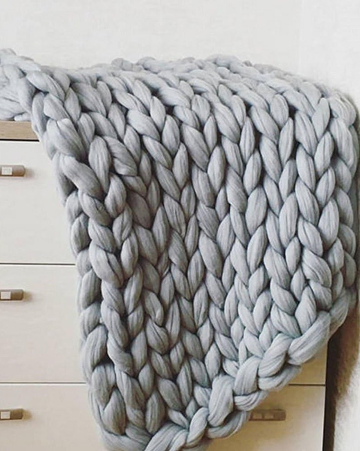 Handgebreid Chunky Plaid – Dik Gebreide Deken in Zachte Chenille voor Bank en Bed | Sansoti