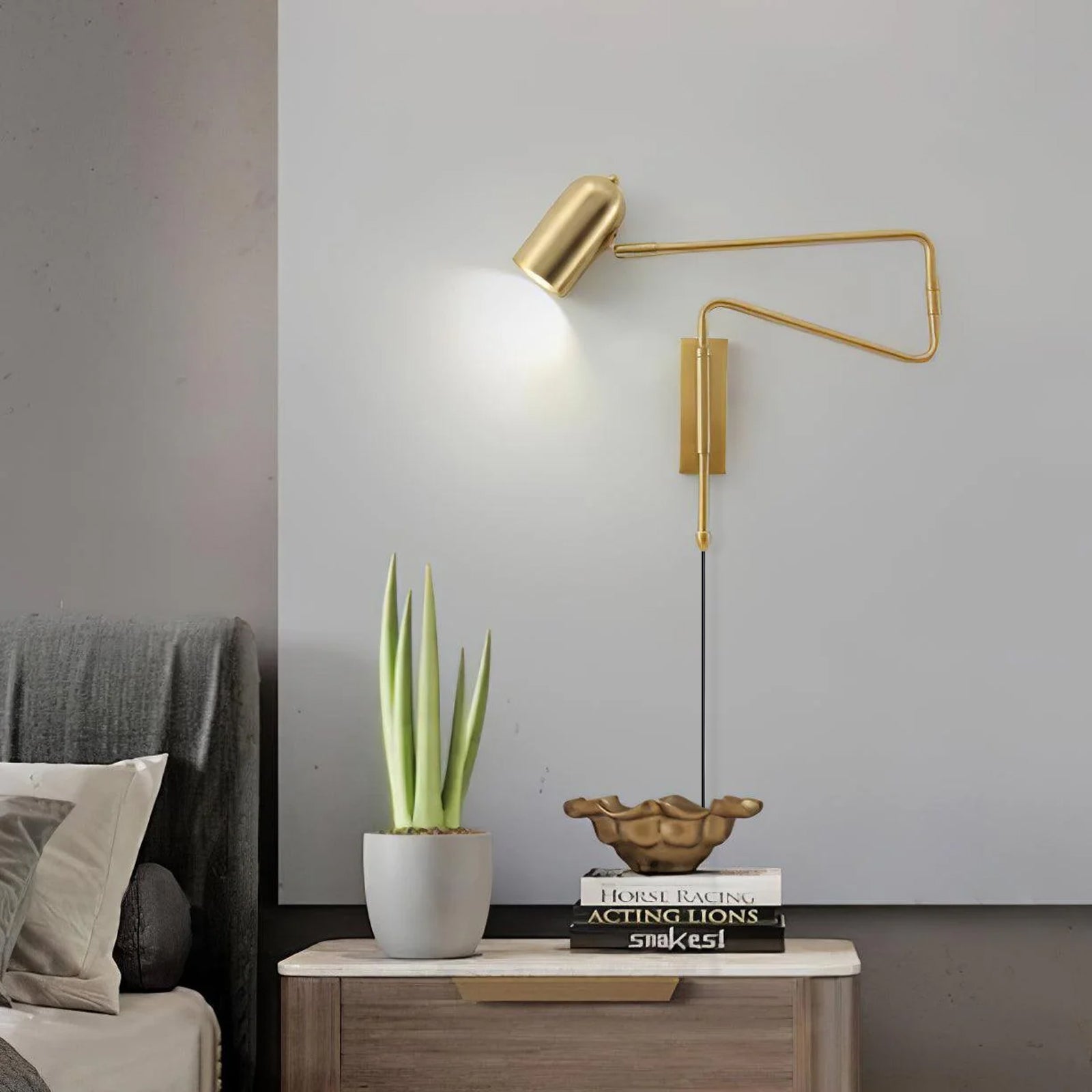 Verstelbare Wandlamp met Plug | Draaibare Arm en Zwenkkap | Perfect voor Slaapkamer en Leeshoek | Sansoti