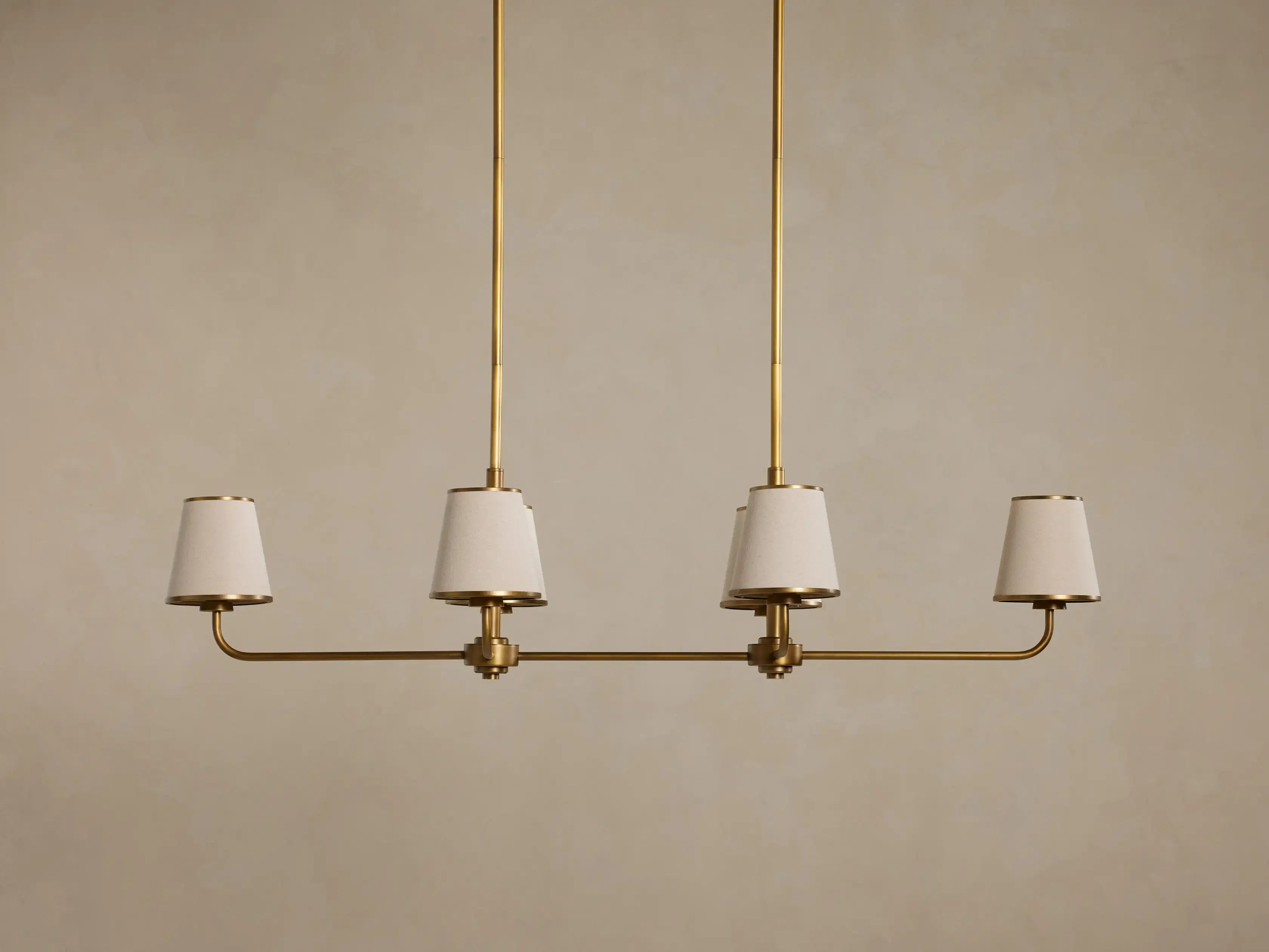 Lineaire Kroonluchter 6 Lichtpunten Messing Afwerking Plissé Kap Eetkamer Slaapkamer Woonkamer Hanglamp | Sansoti