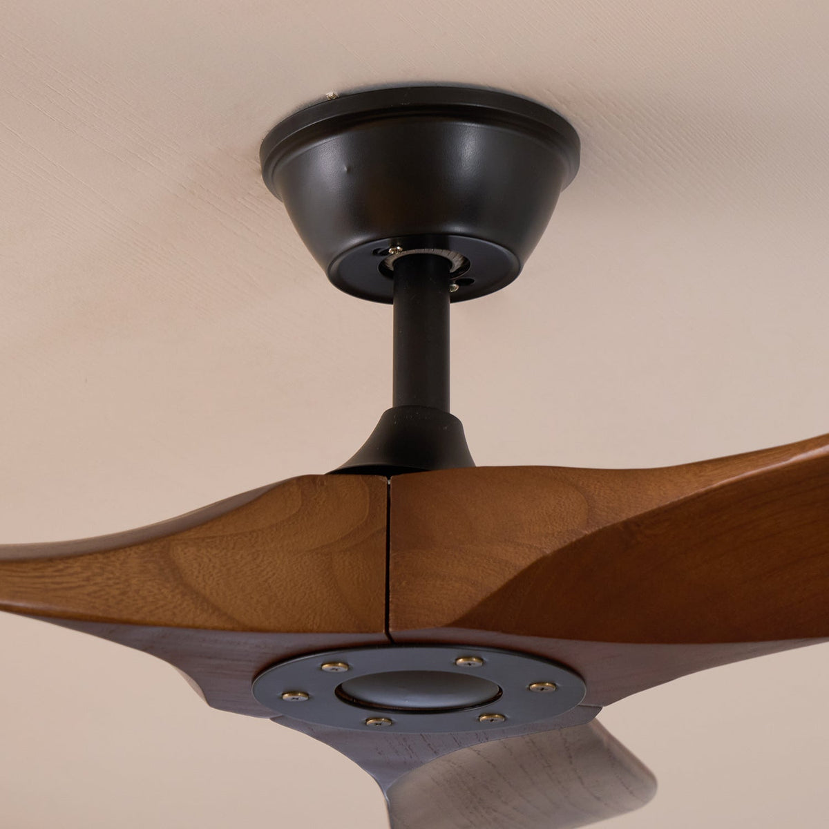 Ventilateur de plafond en bois avec éclairage LED 106cm 132cm télécommande 6 vitesses lampe ventilateur moderne | Sansoti