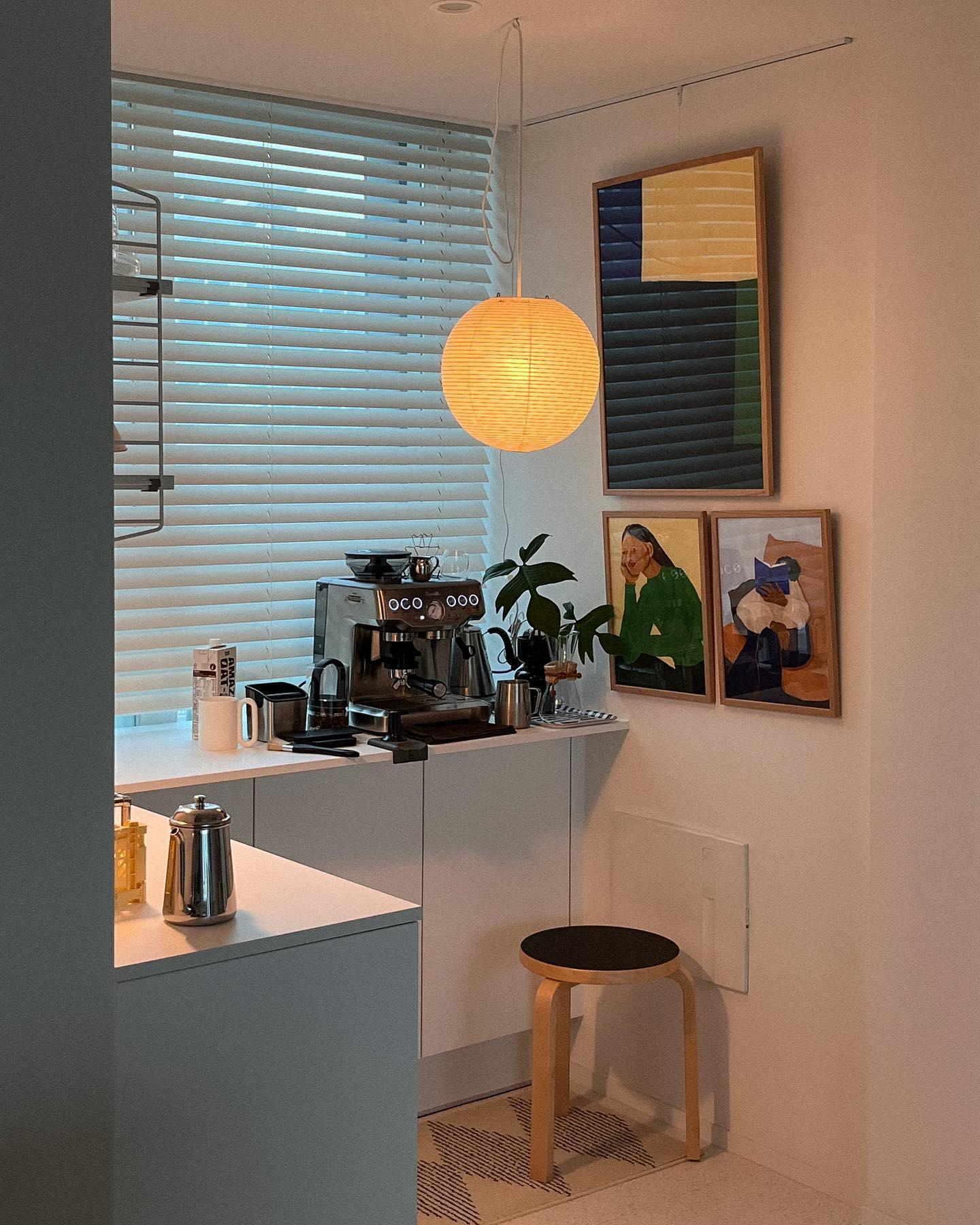 Japans Papieren Bolhanglamp – Handgemaakt Kozo Papier Hanglamp met Stekker – Zwevende Sfeerverlichting voor Woonkamer, Slaapkamer en Eetkamer – 10 Maten Verkrijgbaar | Sansoti