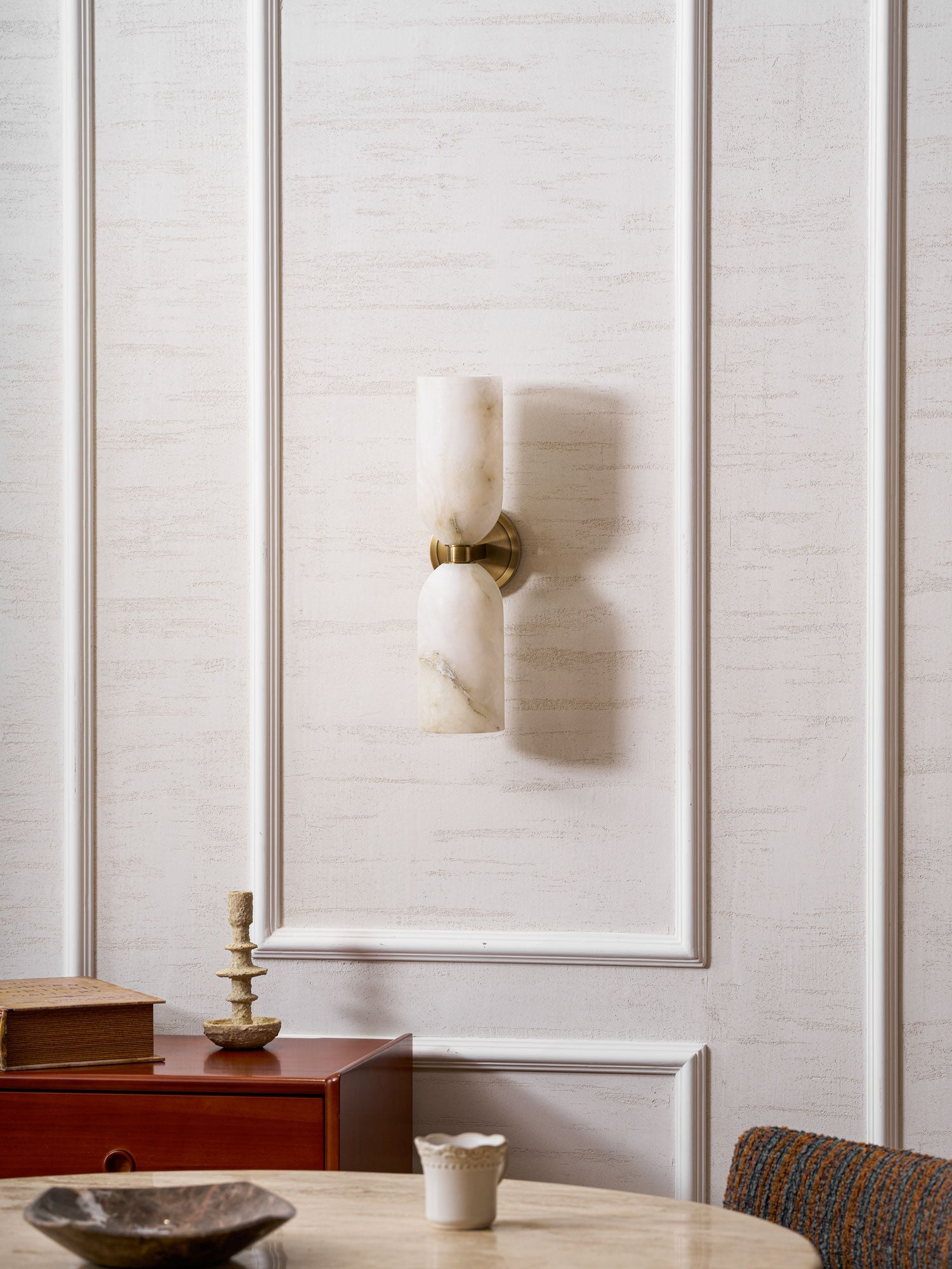 Alabasten Wandlamp met Messing — Dubbele Lichtschijven en Centrale Metalen Ster | Sansoti