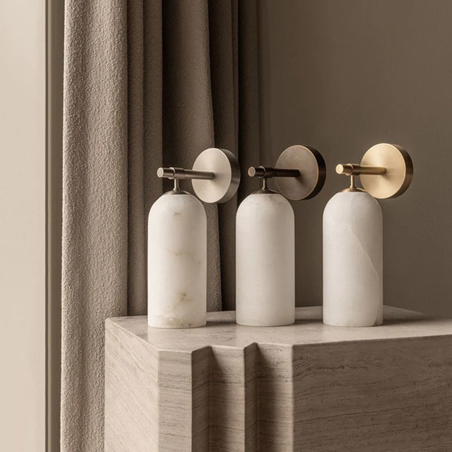 Albast Wandlamp Cilindervorm Minimalistisch Gouden Armatuur Warme Gloed Verlichting | Sansoti