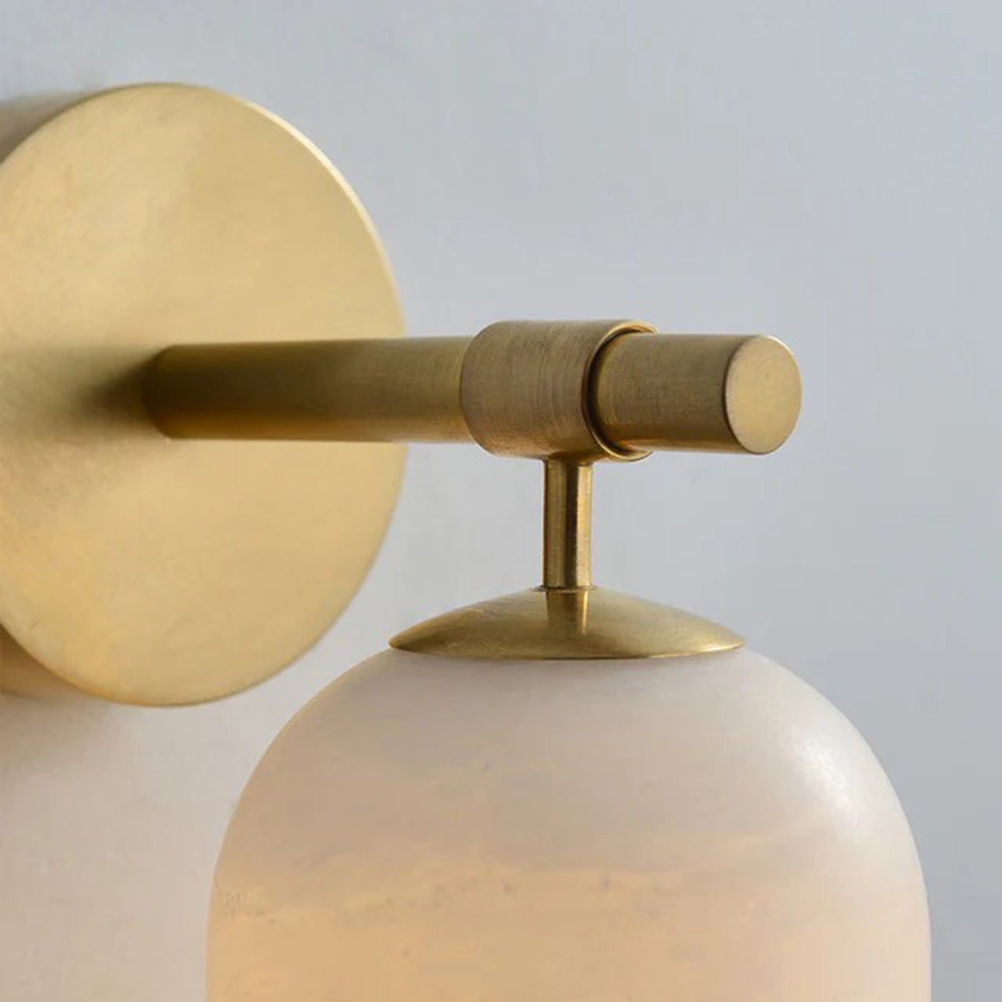 Albast Wandlamp Cilindervorm Minimalistisch Gouden Armatuur Warme Gloed Verlichting | Sansoti