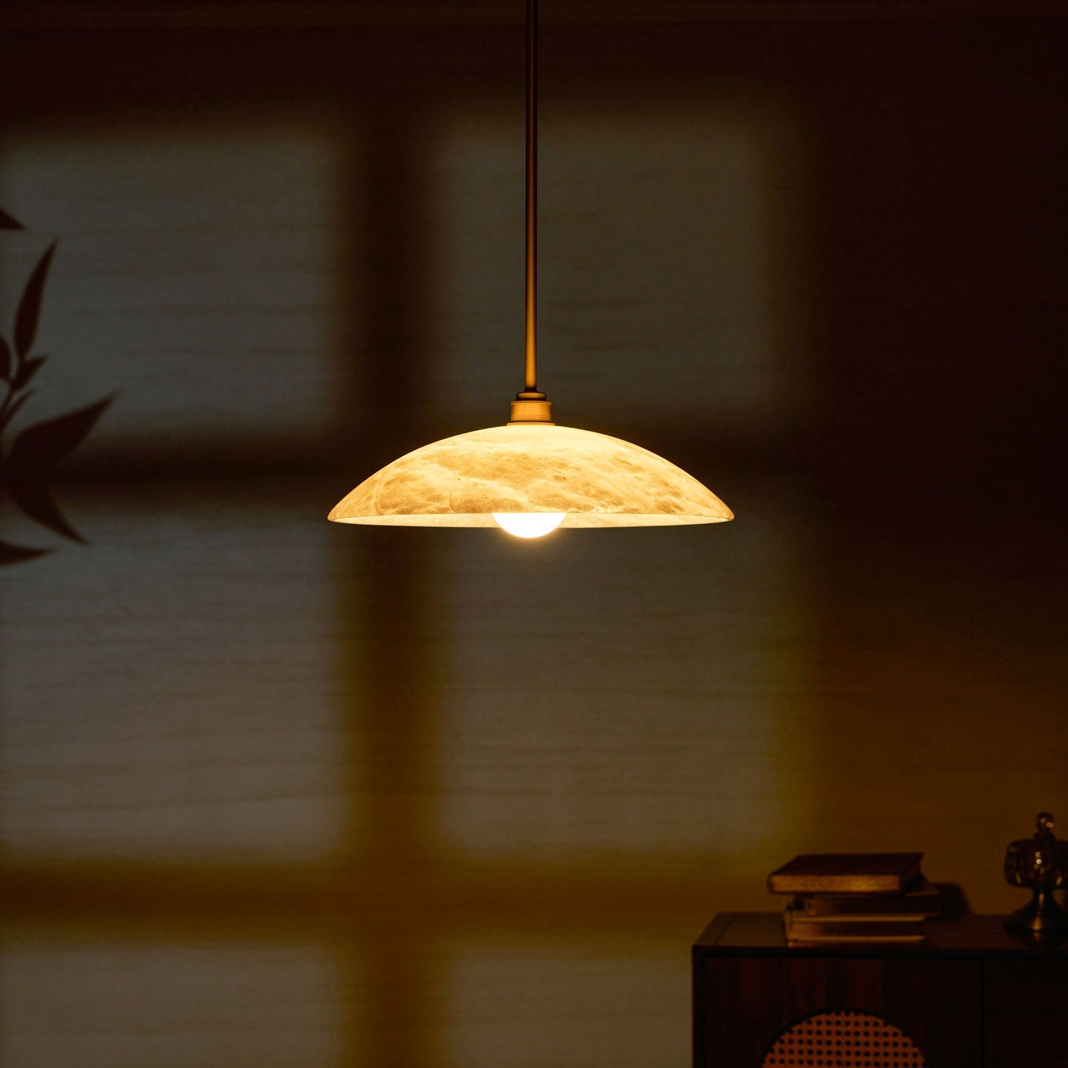 Koepelvormige Hanglamp Albast met Koperen Fitting – Ø30cm & Ø40cm – Natuursteen – Warme Uitstraling Eetkamer Keuken Woonkamer | Sansoti