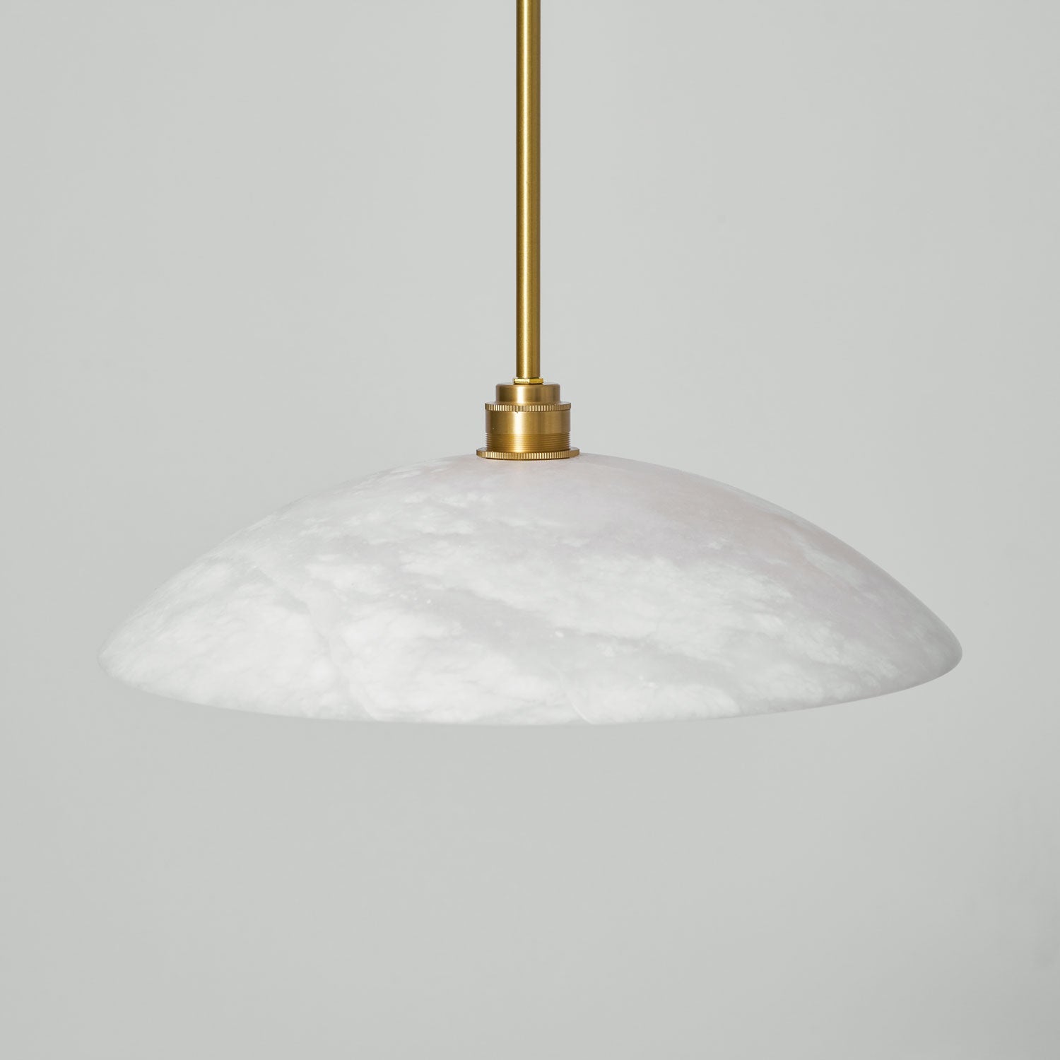 Koepelvormige Hanglamp Albast met Koperen Fitting – Ø30cm & Ø40cm – Natuursteen – Warme Uitstraling Eetkamer Keuken Woonkamer | Sansoti