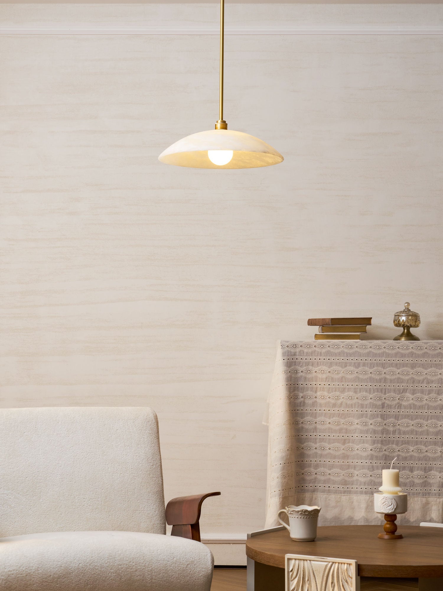 Koepelvormige Hanglamp Albast met Koperen Fitting – Ø30cm & Ø40cm – Natuursteen – Warme Uitstraling Eetkamer Keuken Woonkamer | Sansoti