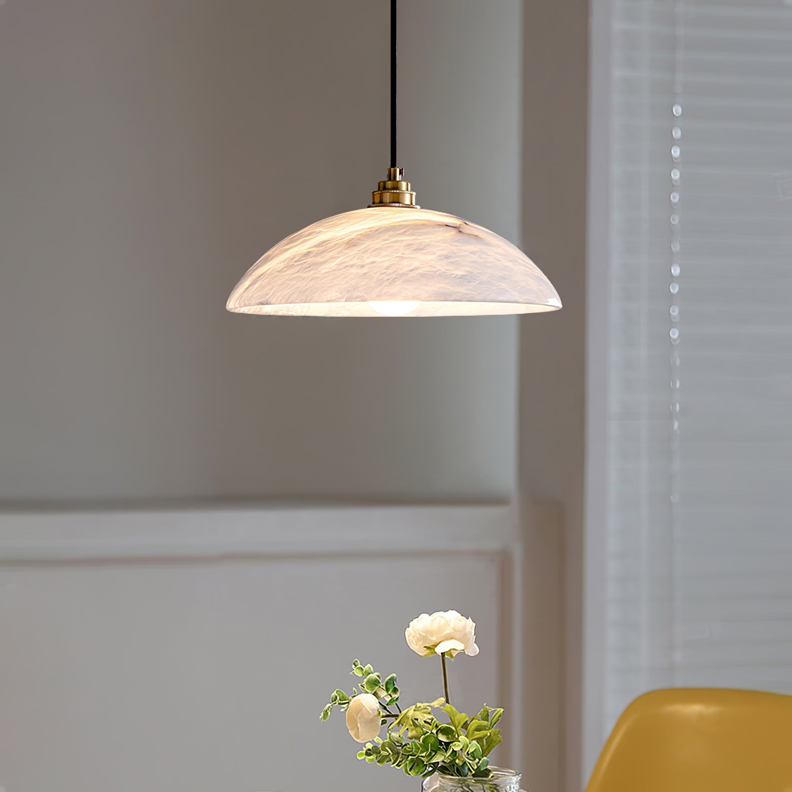 Koepelvormige Hanglamp Albast met Koperen Fitting – Ø30cm & Ø40cm – Natuursteen – Warme Uitstraling Eetkamer Keuken Woonkamer | Sansoti