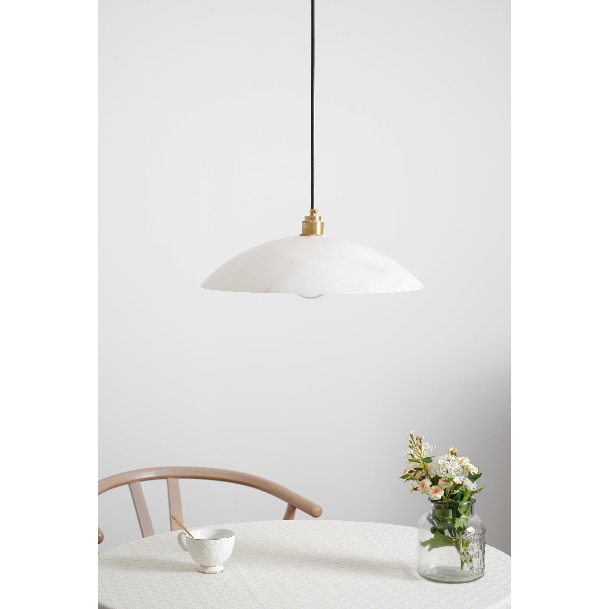 Koepelvormige Hanglamp Albast met Koperen Fitting – Ø30cm & Ø40cm – Natuursteen – Warme Uitstraling Eetkamer Keuken Woonkamer | Sansoti